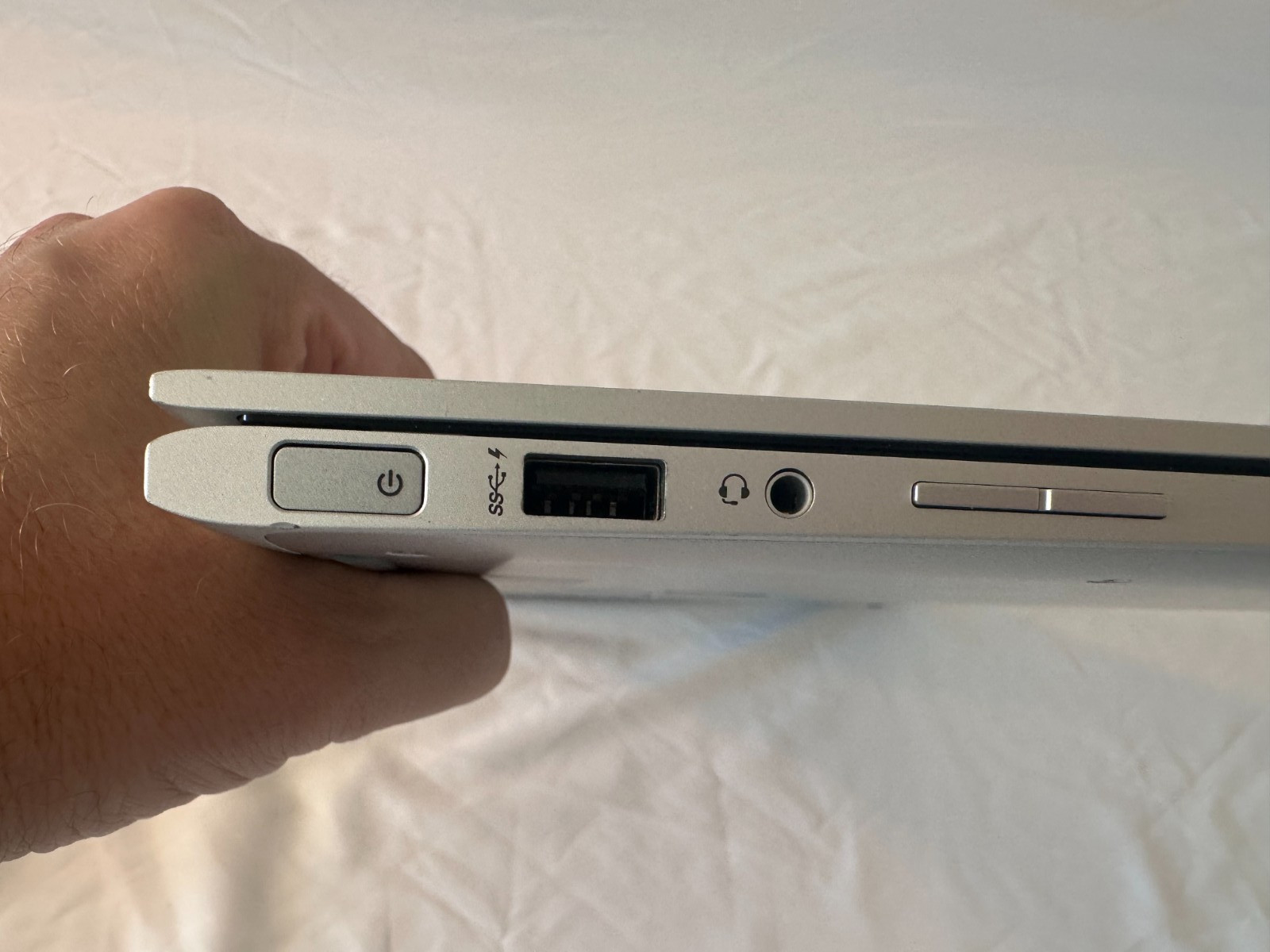 HP EliteBook X360 1030 G2 13.3″ Touchscreen i7-7600U 512GB SSD 16 GB RAM Win 11P
