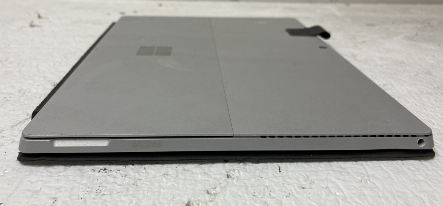 Microsoft Surface Pro 4 1724 i5-6300U @2.40GHz 4GB RAM 128GB SSD Win10Pro *READ