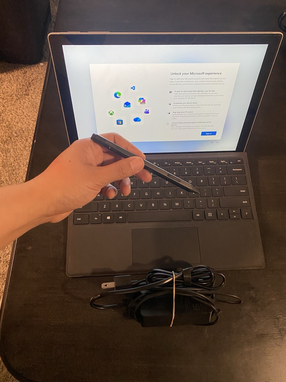 Microsoft Surface Pro 7 Bundle 12.3″ (128GB SSD, Intel Core i5-1035G4, 8GB