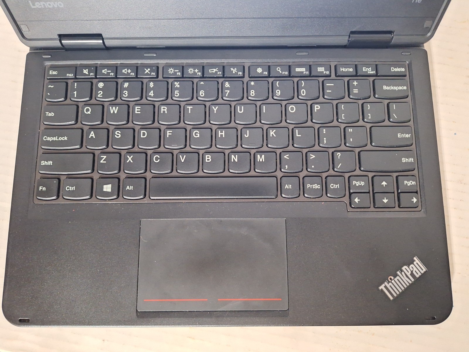 Lenovo ThinkPad 11e intel N3160 4GB 120GB SSD Windows 10 Pro Ed