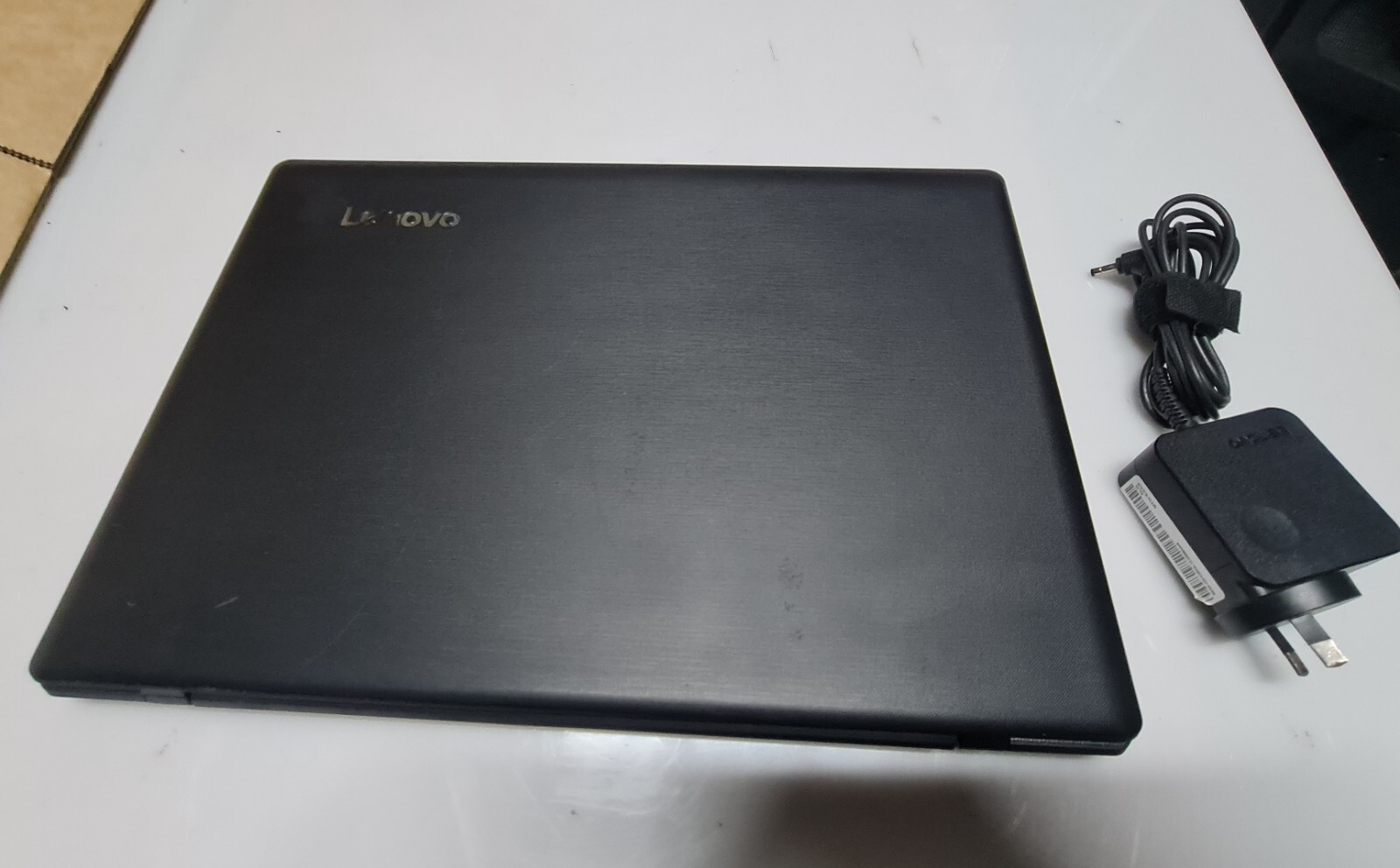 Lenovo Idealpad 110 Notebook, AMD A4-7210 1.8Ghz, 15.6, 4GB,500GB HD, Windows 10