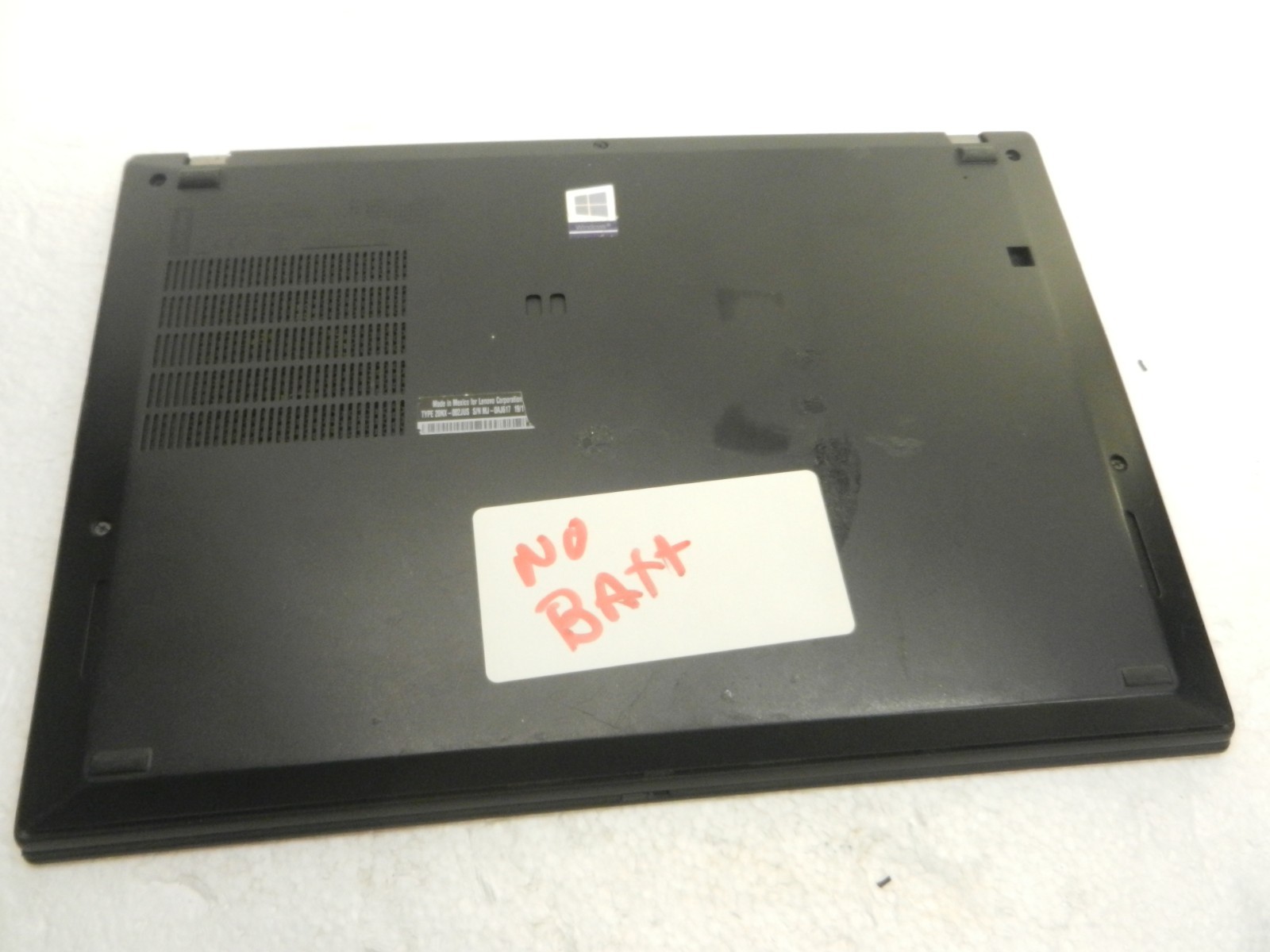 Lenovo ThinkPad T490s 14″ Core i7-8565U @ 1.8GHz 8GB RAM NO HDD/SSD **NO BATTERY