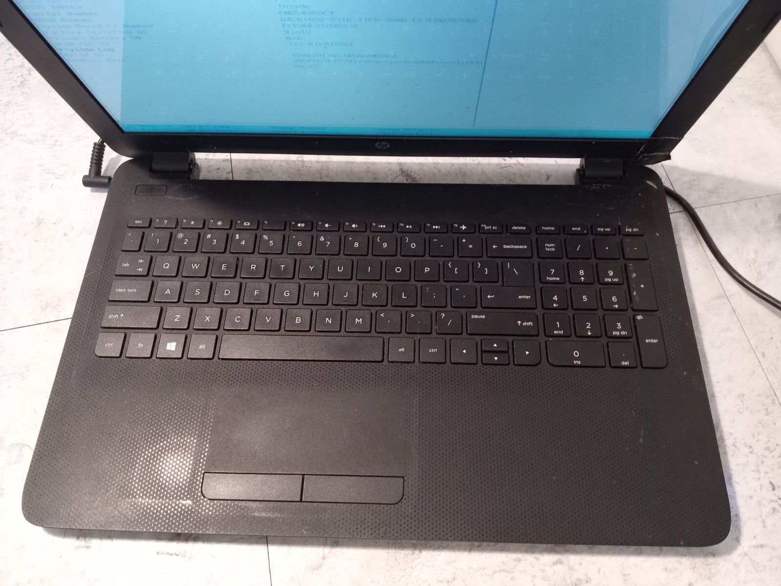 HP Notebook 15-AF141DX 15.6″ Laptop AMD A8-7410 Radeon R5 Graphics *READ -FM