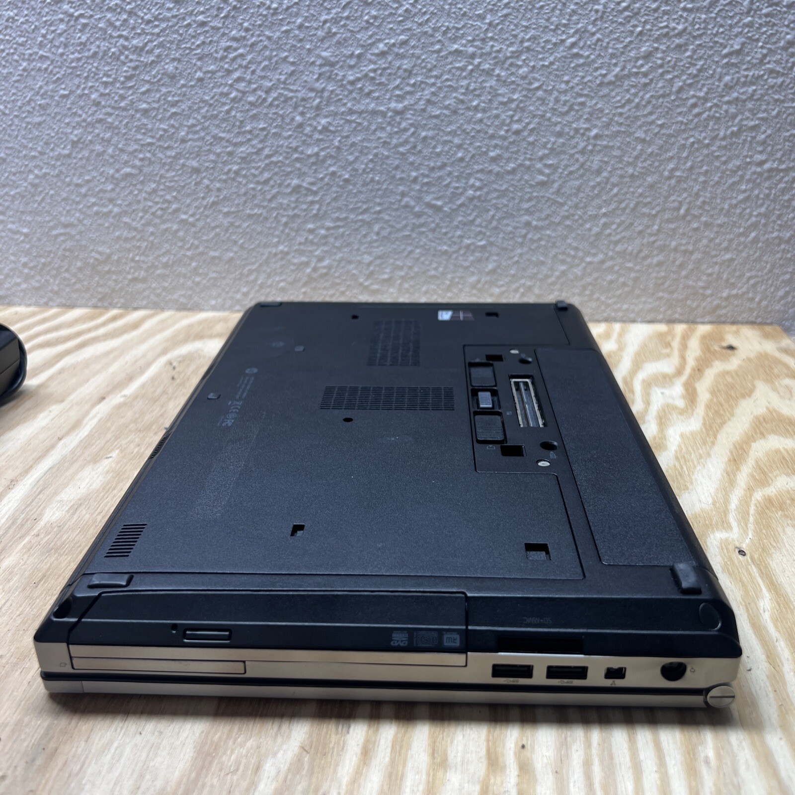 HP Elitebook 8470p Core i5-3210M 2.50GHz 8GB RAM 256SSD WEBCAM
