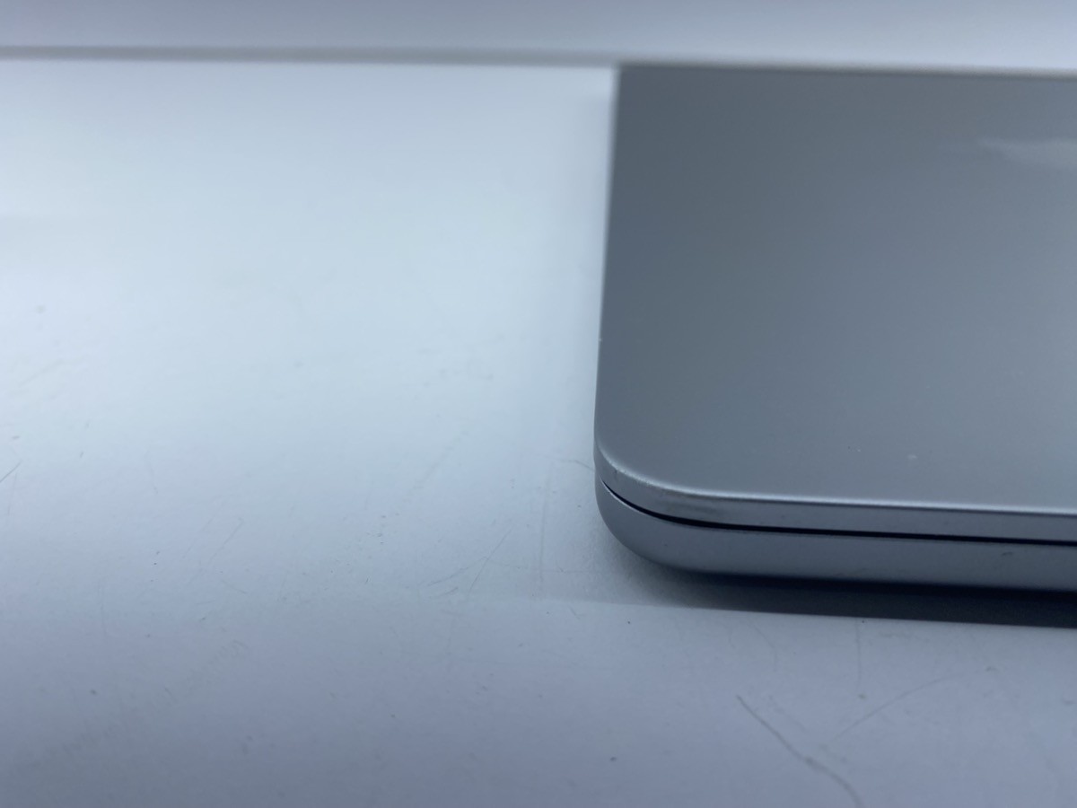 Apple Macbook Air M2 Laptop 2002 (WMP020043)