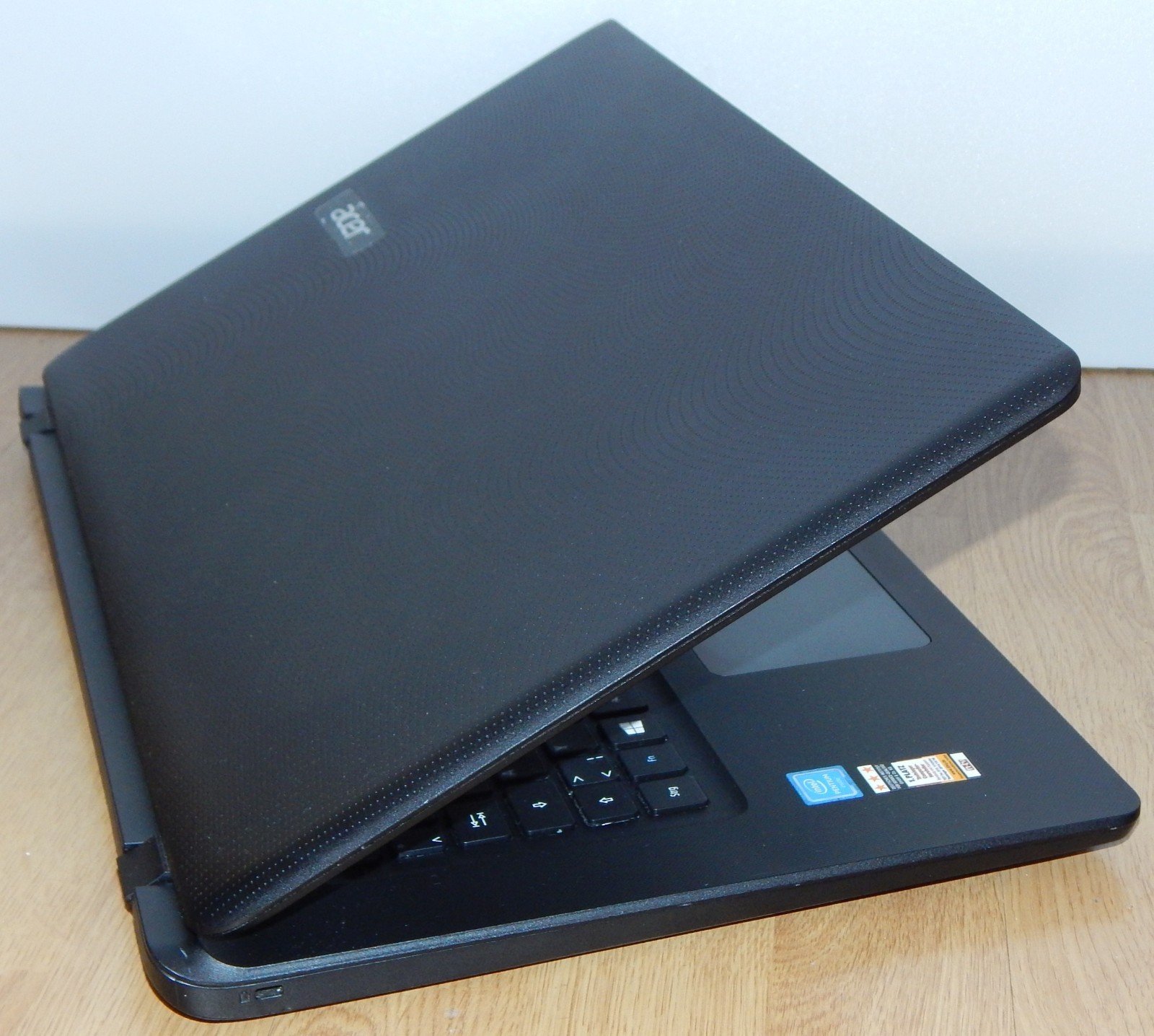 17.3″ Laptop Notebook Acer Aspire ES 17 Intel N4200 4GB RAM 256GB SSD DVD Win 10