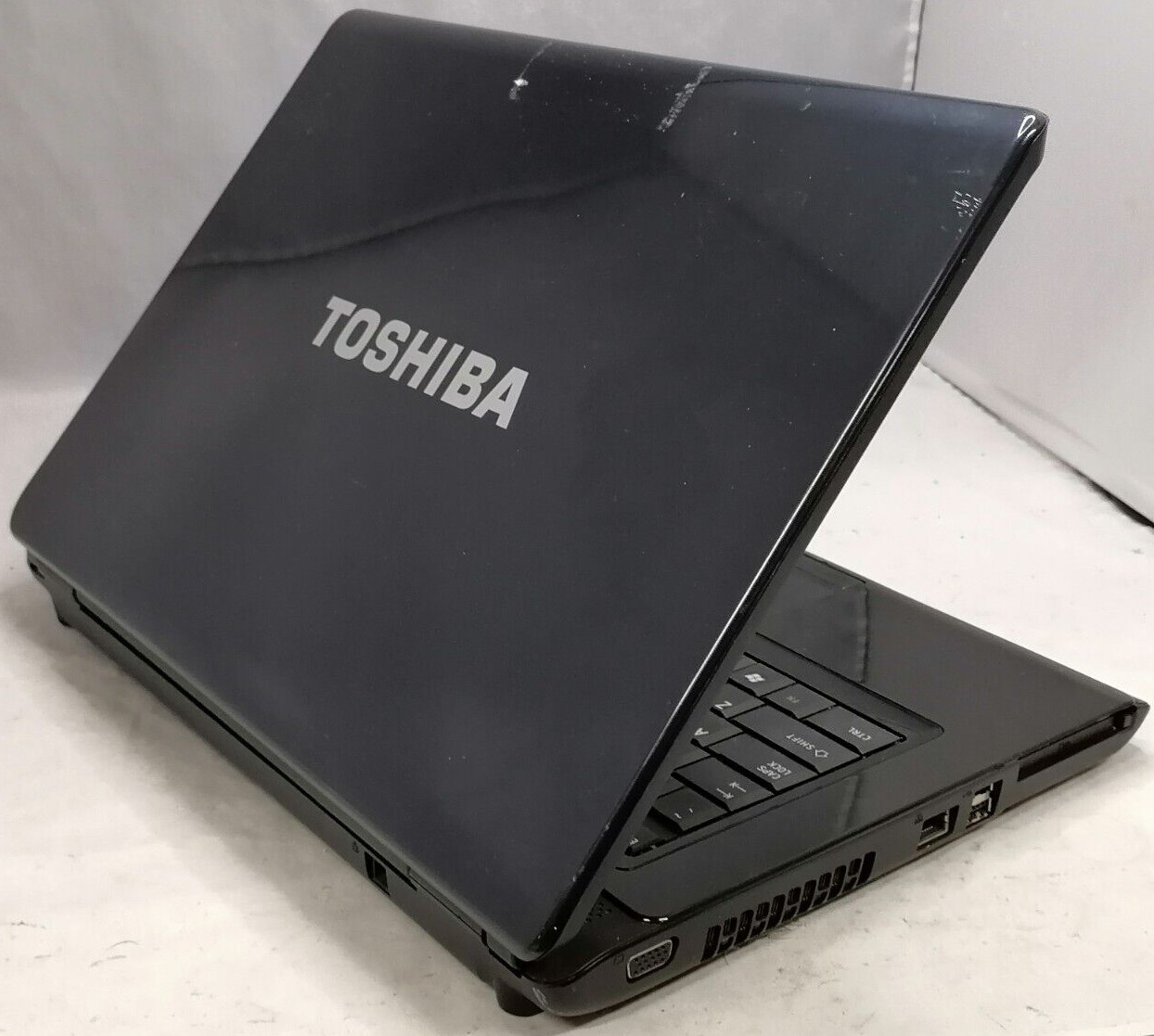 FOR PARTS 15.4″ Toshiba Satellite L305-S5902 (Dual-Core T3200/2 GB RAM/NO HDD)