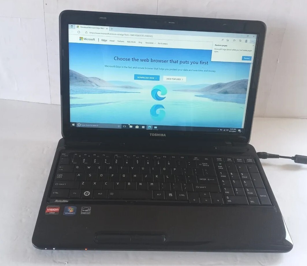TOSHIBA SATELLITE L655D-S 15.6″ AMD TURION ll 2.30GHz 4GB 500GB WIN 7 PRO