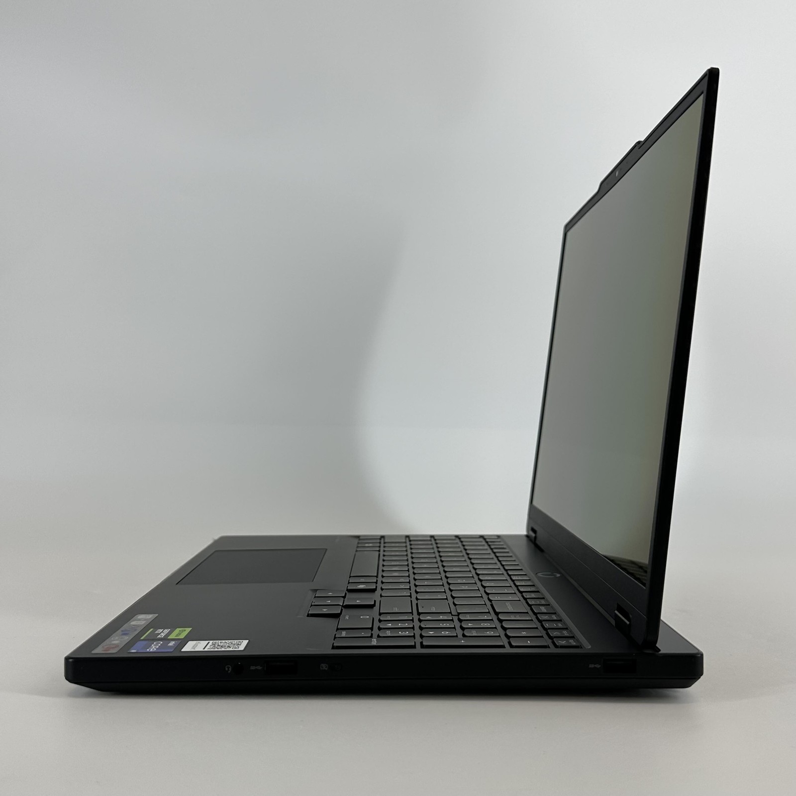 Lenovo Legion 5i Gen 10 15.1 165Hz QHD+ 2.2 GHz i9-14900HX 16GB 1TB SSD RTX 5070