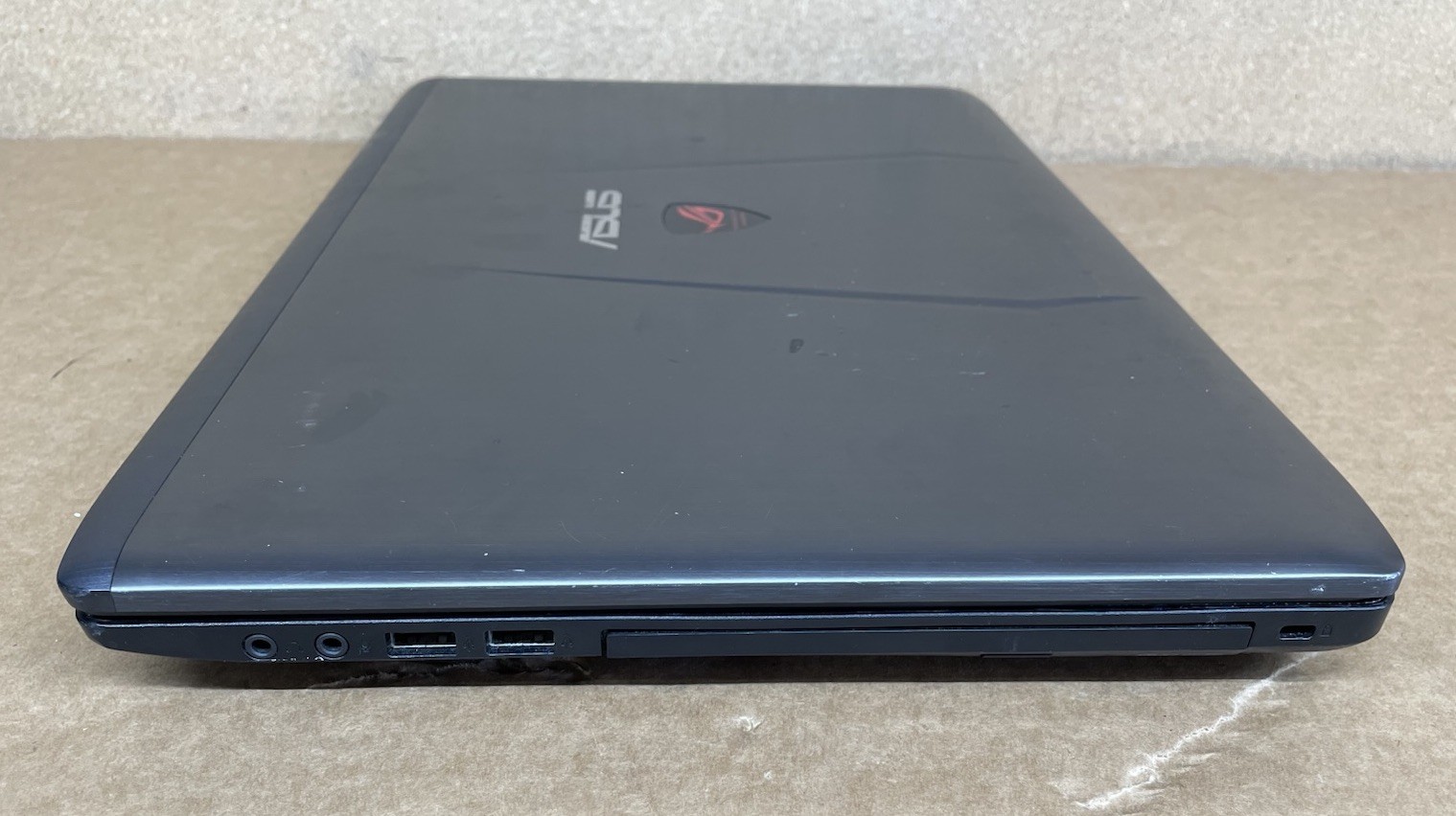 ASUS GL552V Laptop w/ Intel Core i7-6700HQ 2.60 GHZ, 8GB RAM, WIN10 – *READ*