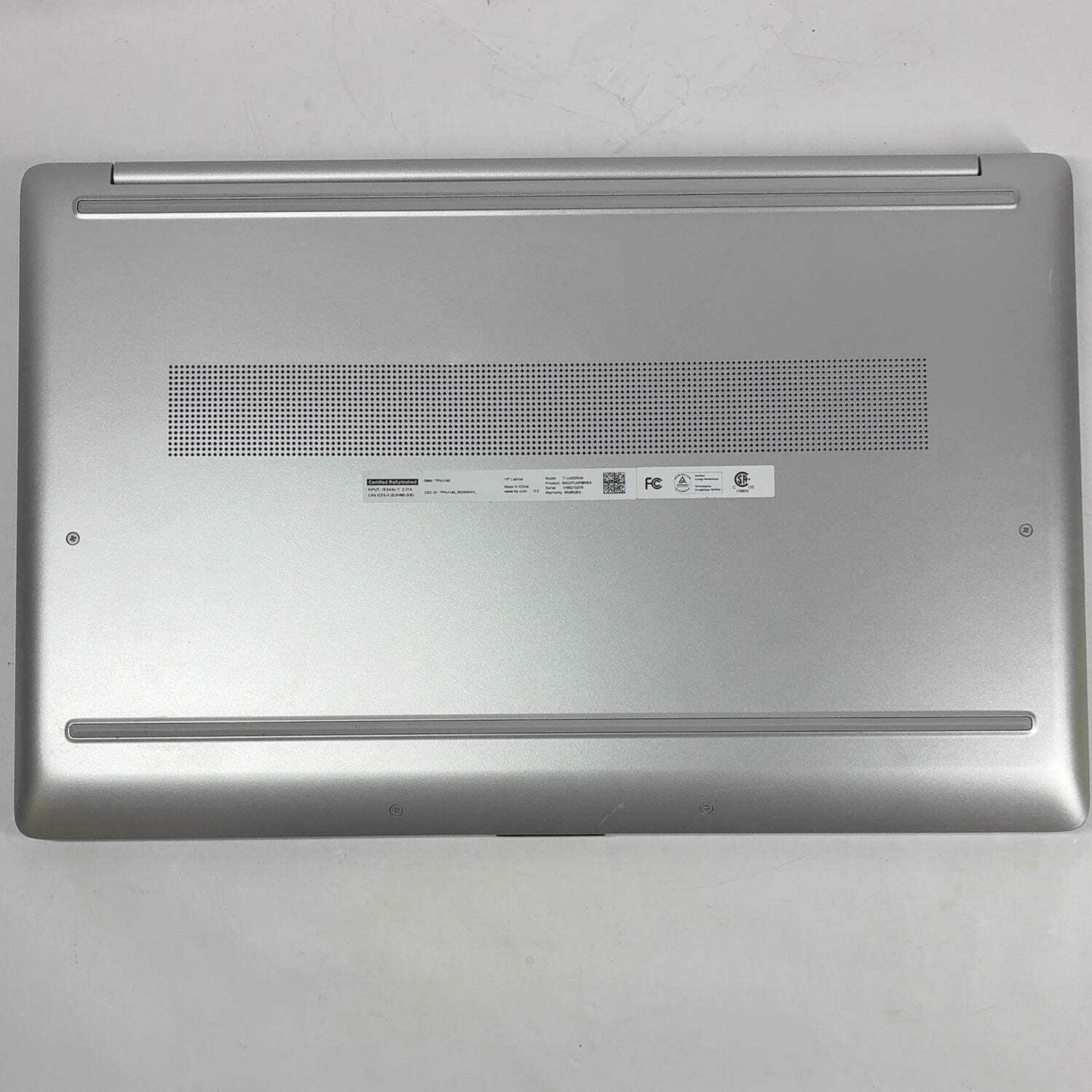 HP Laptop 17-CP2XXX 17.3″ Ryzen 5 7520U 2.8GHz 8GB RAM 512GB SSD
