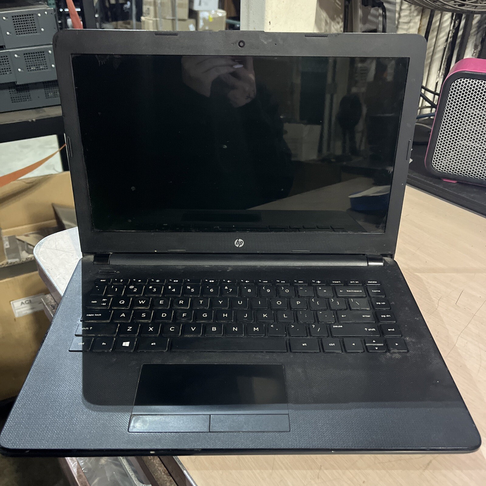 HP LAPTOP 14-BW0XX AMD R2-9000E R2 4GB RAM NO HD