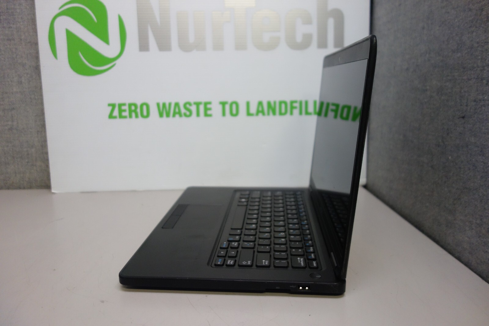 Dell Latitude E5450 14″ i5-5200U 2.2GHz 8GB/240GB UBUNTU Laptop +AC [BADBTRY]