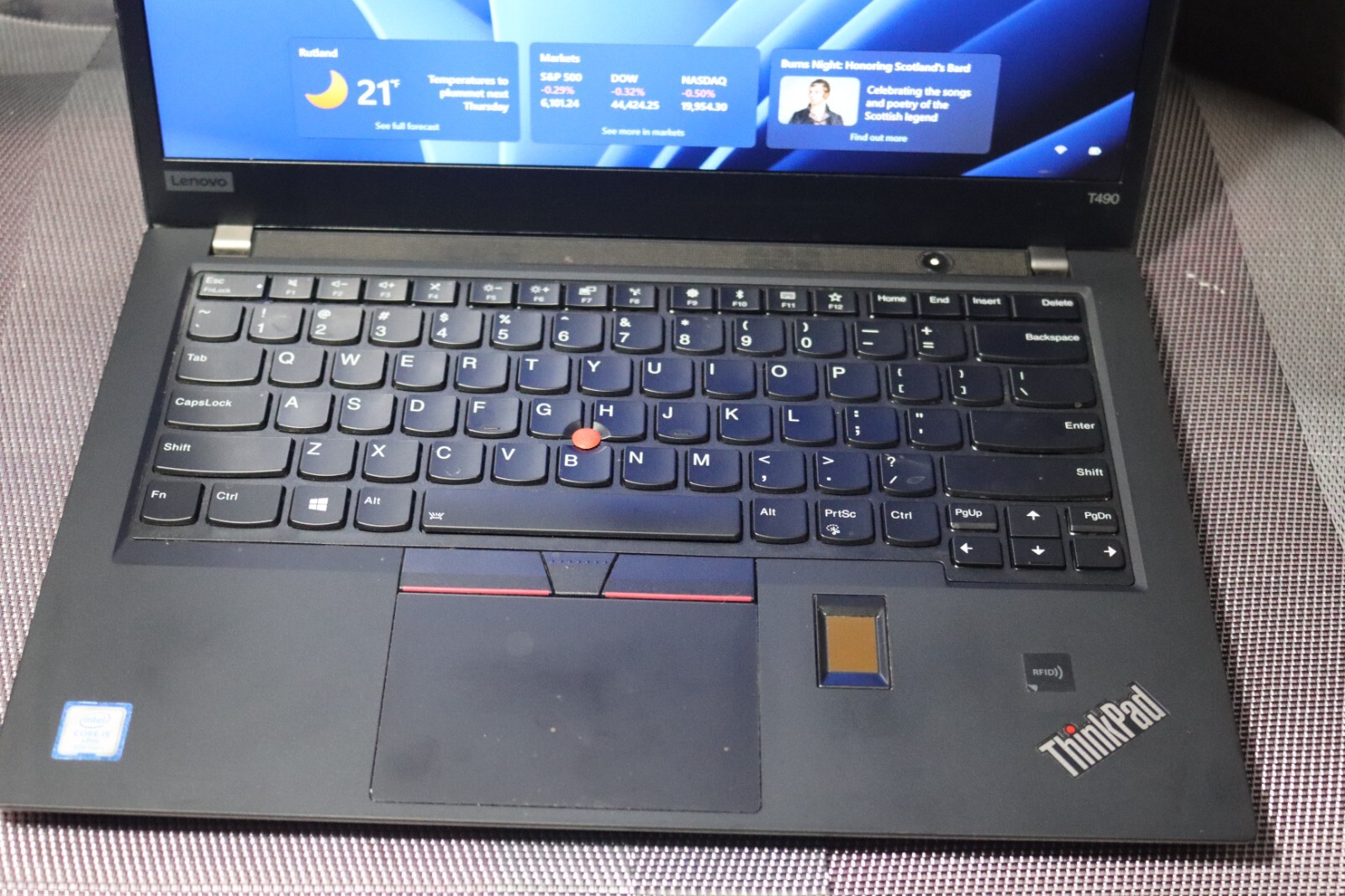 Lenovo Thinkpad T490 14 in (SSD,Intel Core i5 8th Gen.)