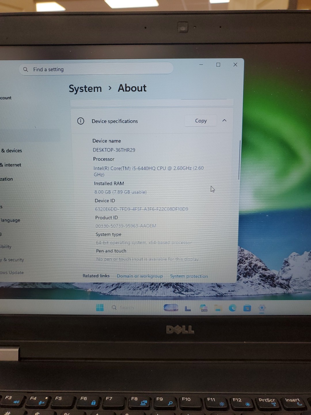 Dell Latitude E5570 15.6″ (256g SSD, Intel Core i5 6th Gen., 8GB) 041326-1