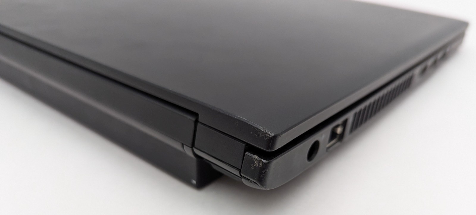 Incomplete Dell Latitude 3570 15.6″ Laptop i5-6200U 2.30GHz 8GB RAM – *READ*