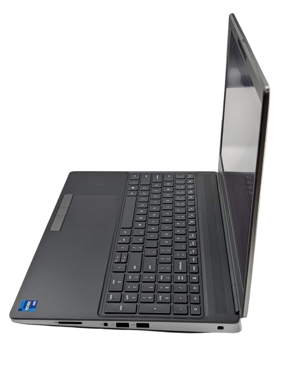 Dell Precision 7560 Xeon W-11855M 3.2GHz 64GB RAM 512GB SSD – Grade D