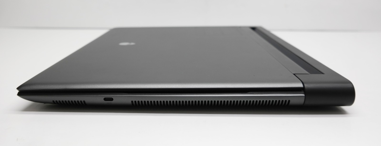Alienware M18 R1 18″ Ryzen 9 7845HX 32GB 1TB SSD RTX 4070