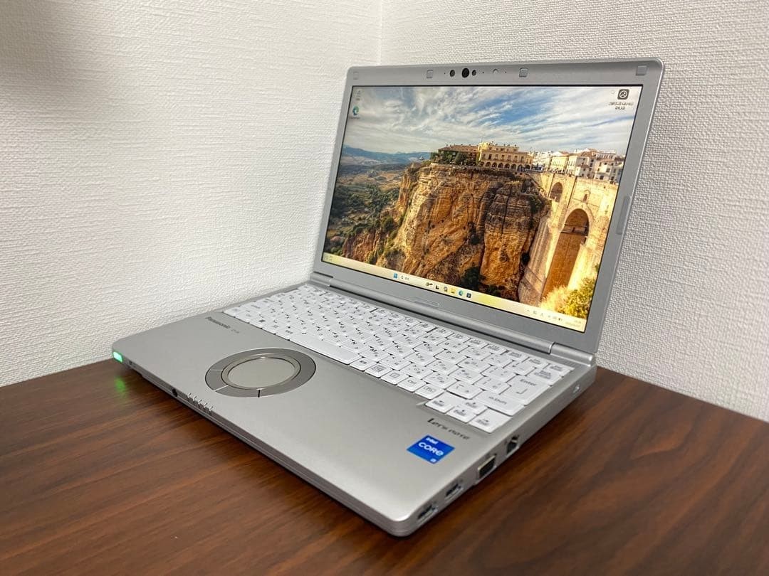 Panasonic Toughbook CF-SV2 i5-1155G7 Iris Xe SSD 256GB 8GB 12.1″ WUXGA Win11 Pro