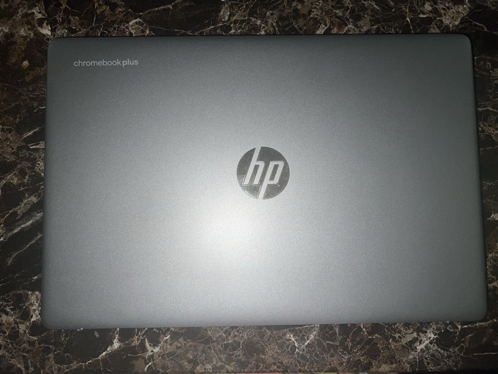 HP – 15.6″ Full HD Chromebook Plus – 8GB Memory – 128GB UFS – Mineral Silver