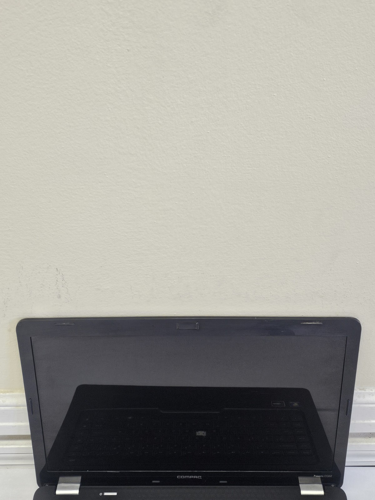 Compaq Presario CQ62 Laptop – AMD V120 – 8GB RAM – NO HDD/OS – Parts – READ