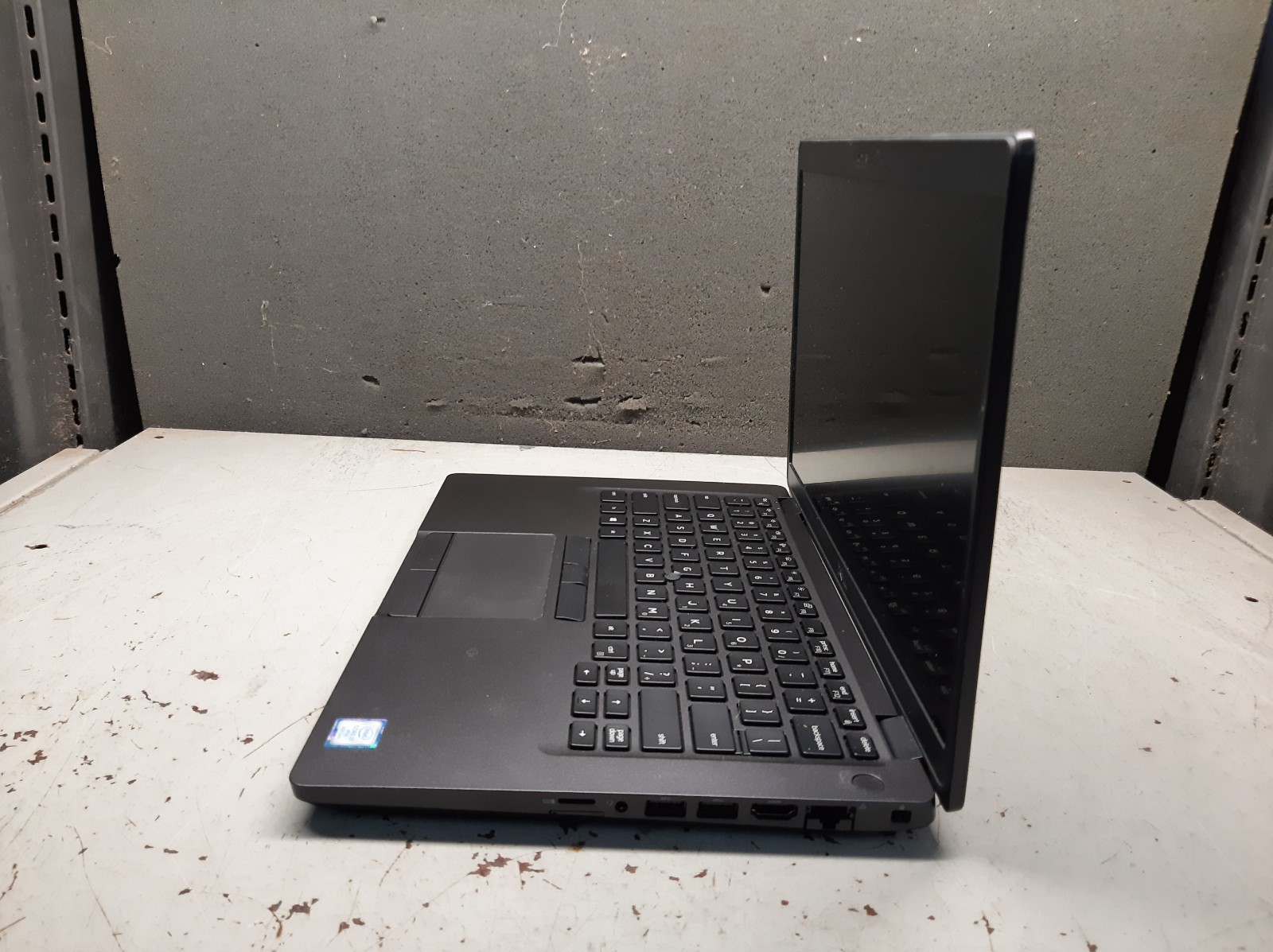 Dell Latitude 5401 14″ i7-9850H 4GB RAM 256GB SSD Windows 11