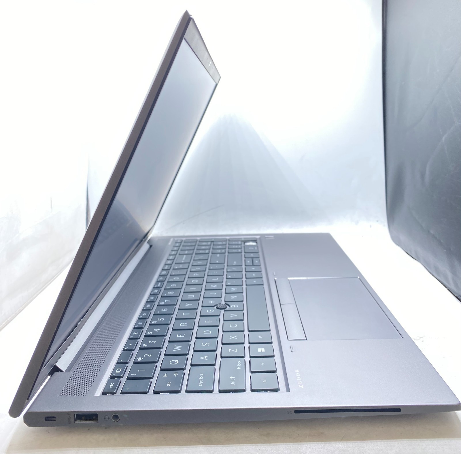 HP ZBook Firefly 15 G7 15.6″ Laptop Intel Core i5‑10210U 16GB RAM 512GB SSD