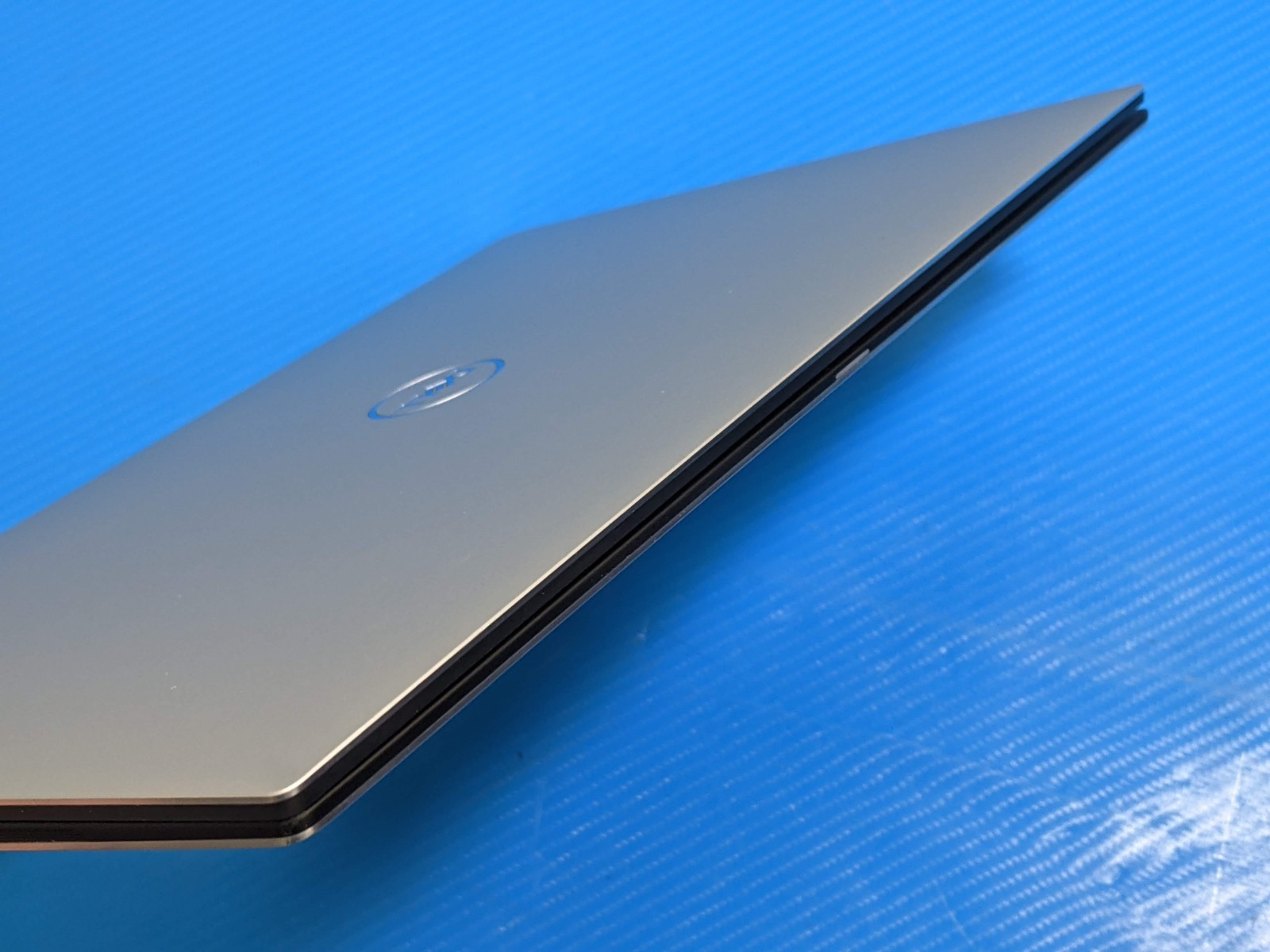 Dell XPS 13 9305 13.3″ FHD Intel i3-11th Gen 3GHz 8GB 256GB Win11Home +Charger