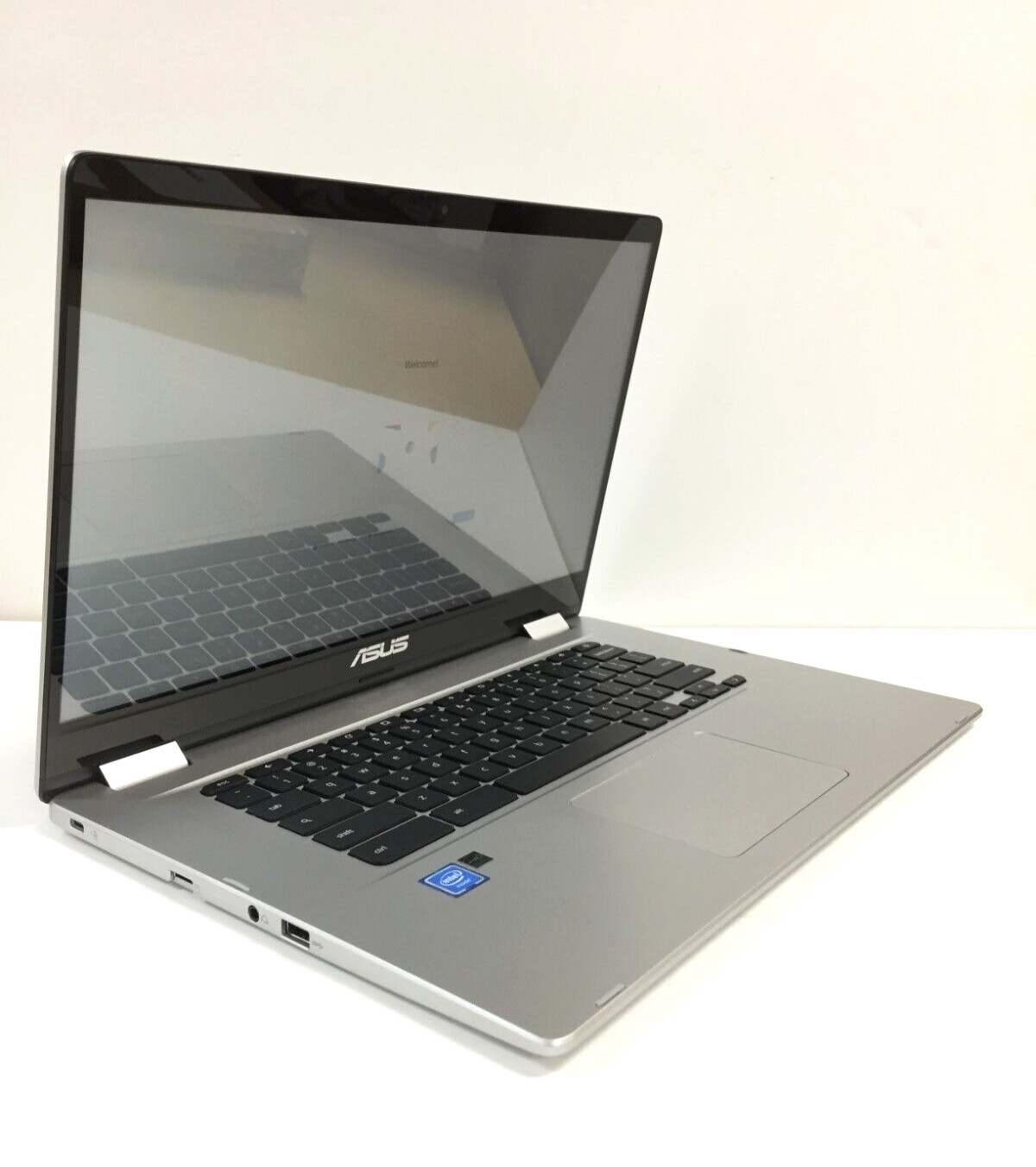 *Bad Battery* Asus C523NA-IH24T 15.6” Touch Chromebook/N4200/4GB RAM/64GB eMMC