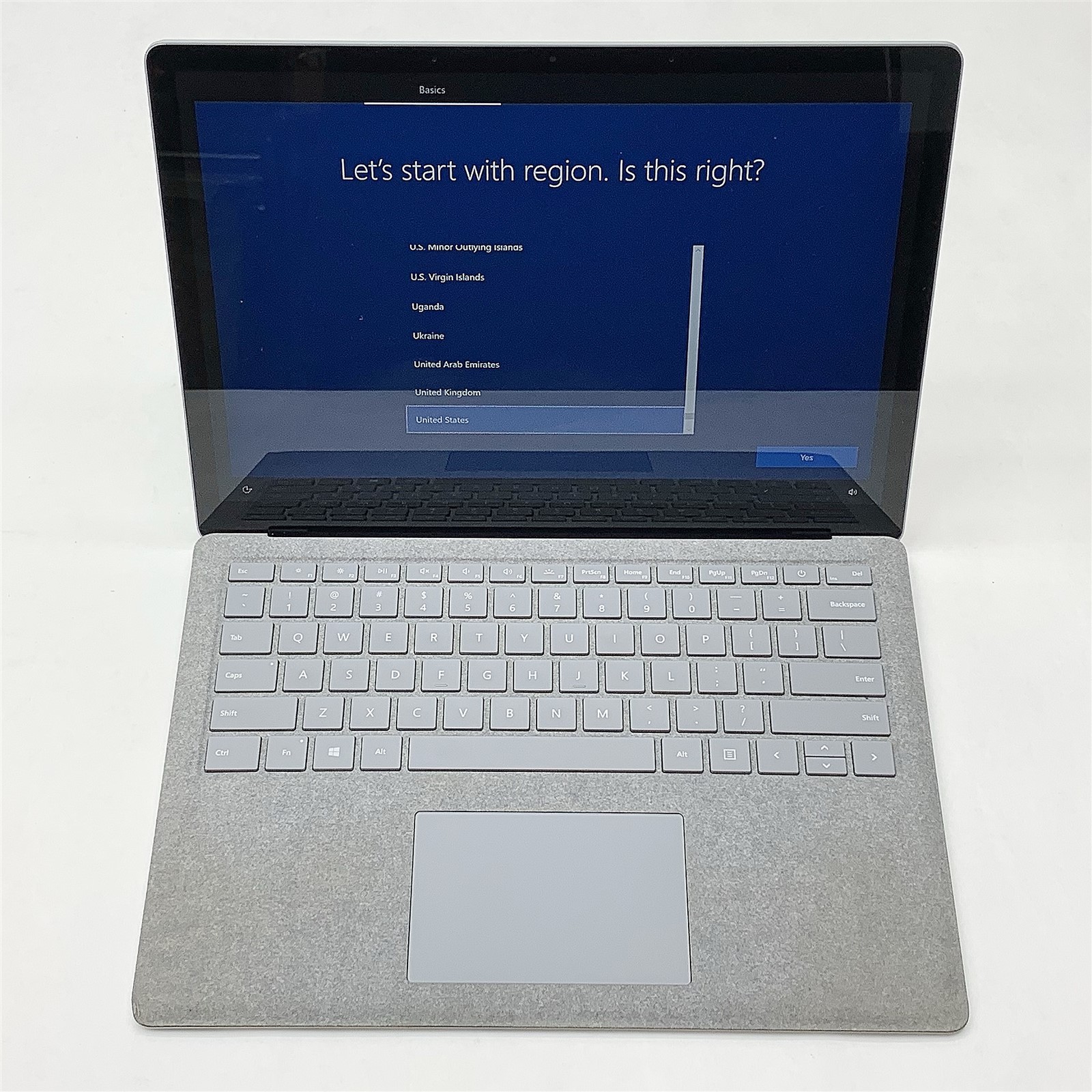Microsoft Surface Laptop Intel Core i7 7660U 2.50GHZ 13.3″ 16GB 512GB Windows 10
