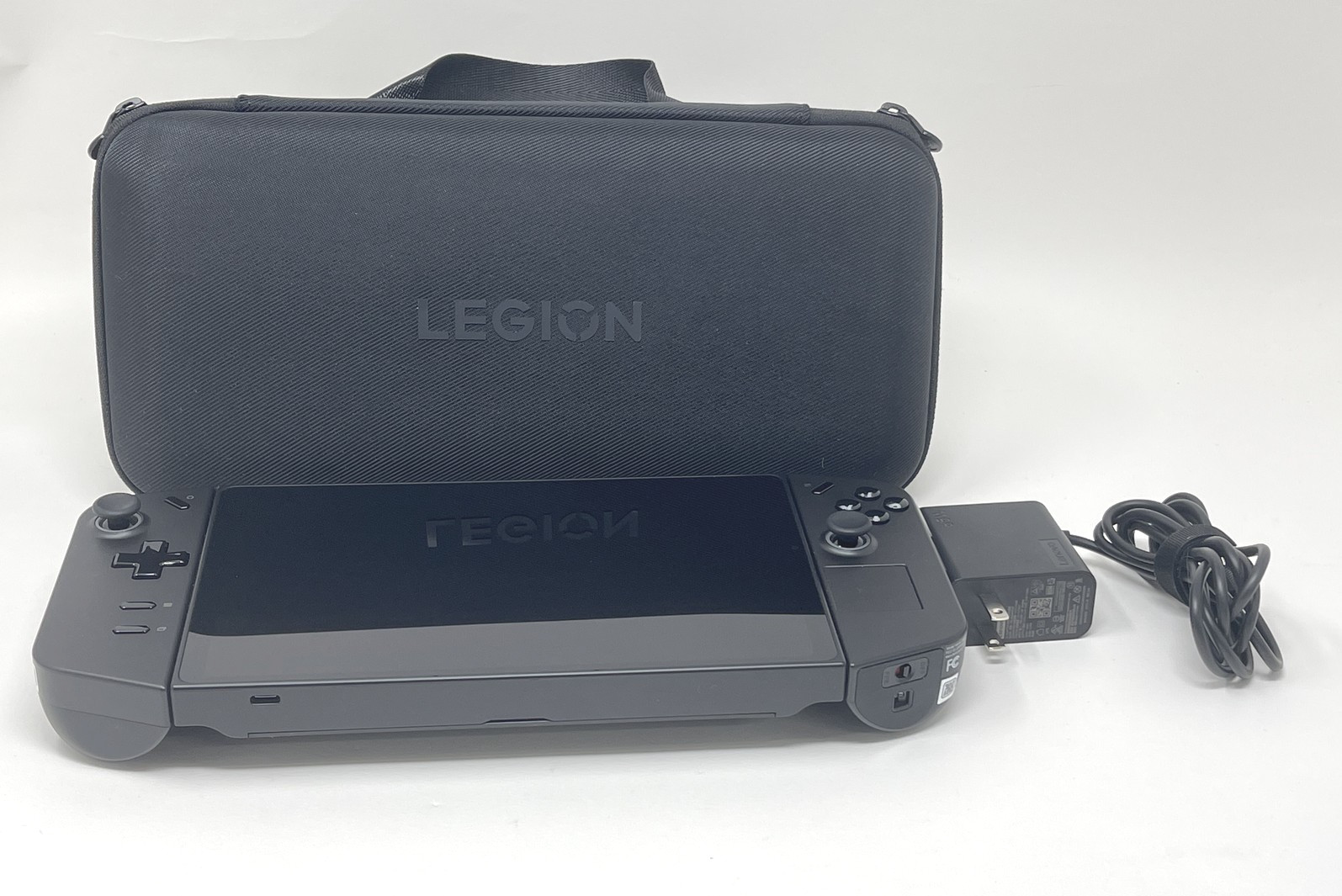 Lenovo Legion Go Ryzen Z1 Extreme 512GB SSD 16GB – Shadow Black 8APU1 Very Good