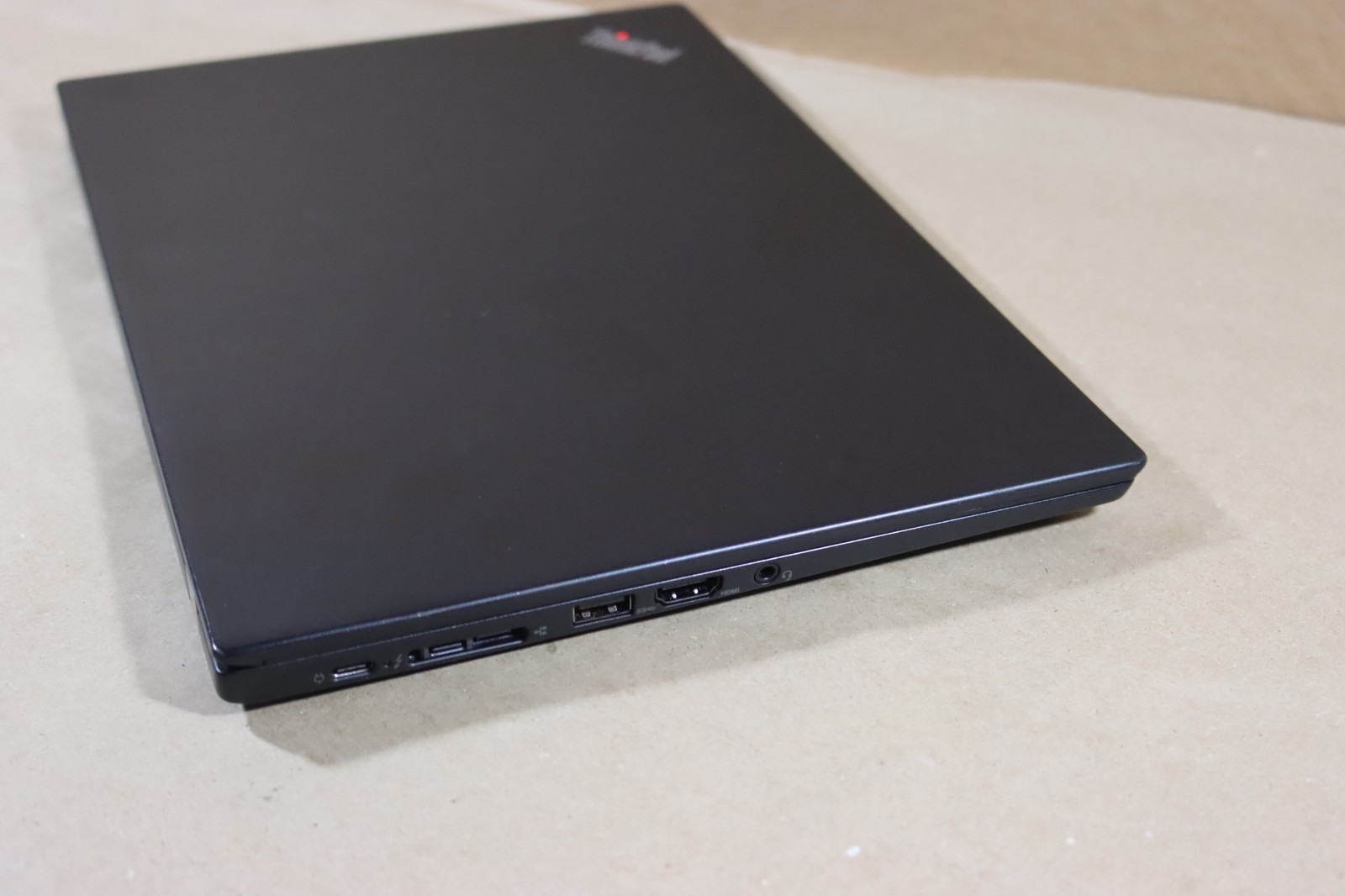Lenovo ThinkPad X390 13.3″(256 GB SSD, Intel Core i5-8265U, 1.6GHz, 8GB RAM)…