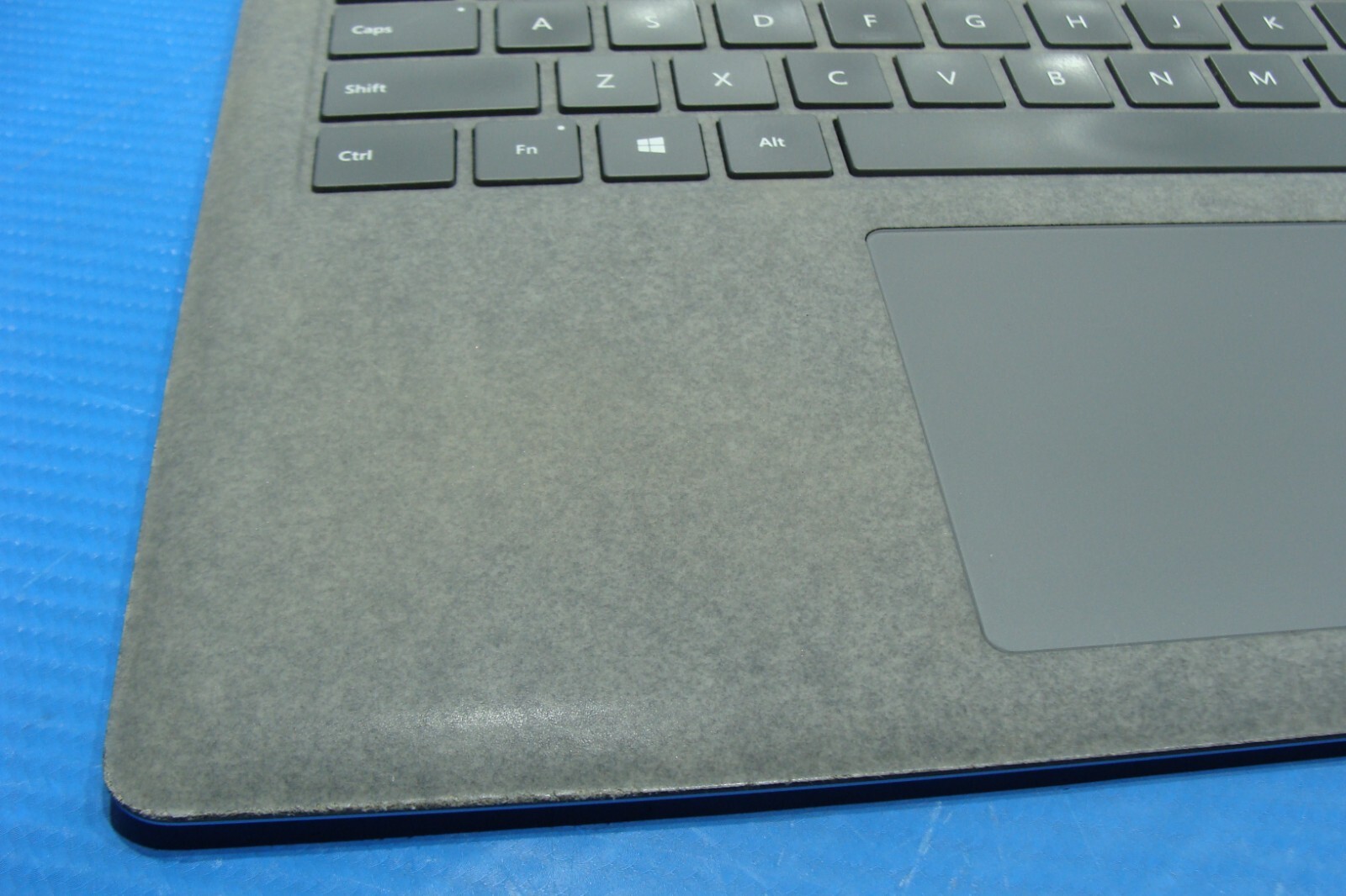 Microsoft Surface Laptop 4 1958 13.5″ TOUCH AMD Ryzen 5 4680U 2.2Ghz 8Gb 256GB