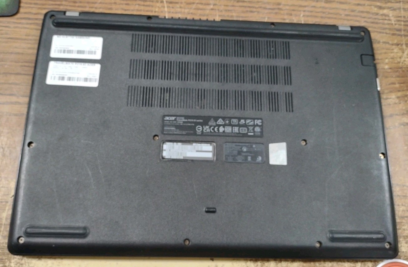 Acer TravelMate P215-53 N19Q8 W/ I7-1165G7, 16GB, 1TB.