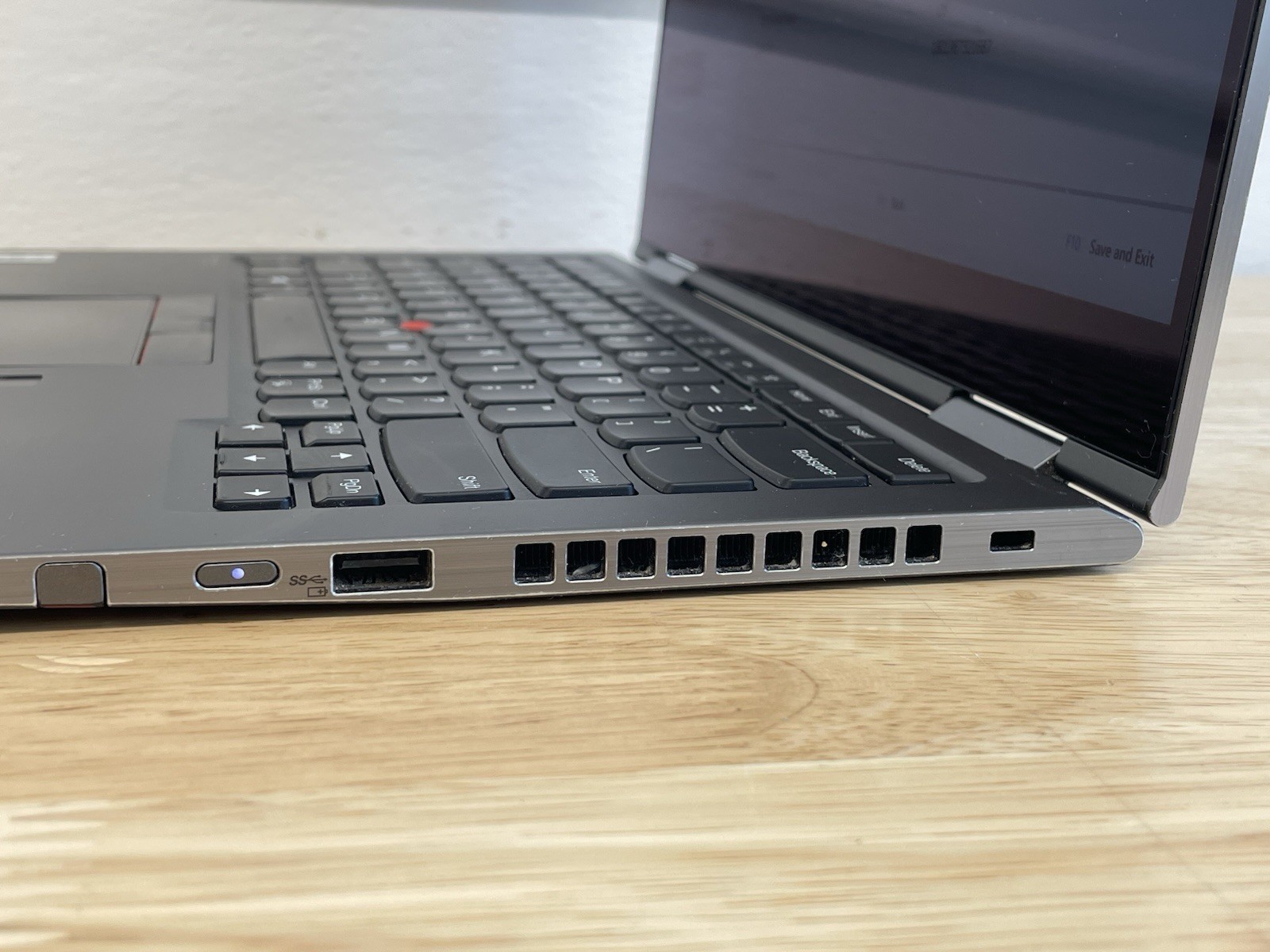 Lenovo ThinkPad X1 Yoga Gen 5 Touch – Core i7-10510U – 16GB RAM 512GB SSD Win11