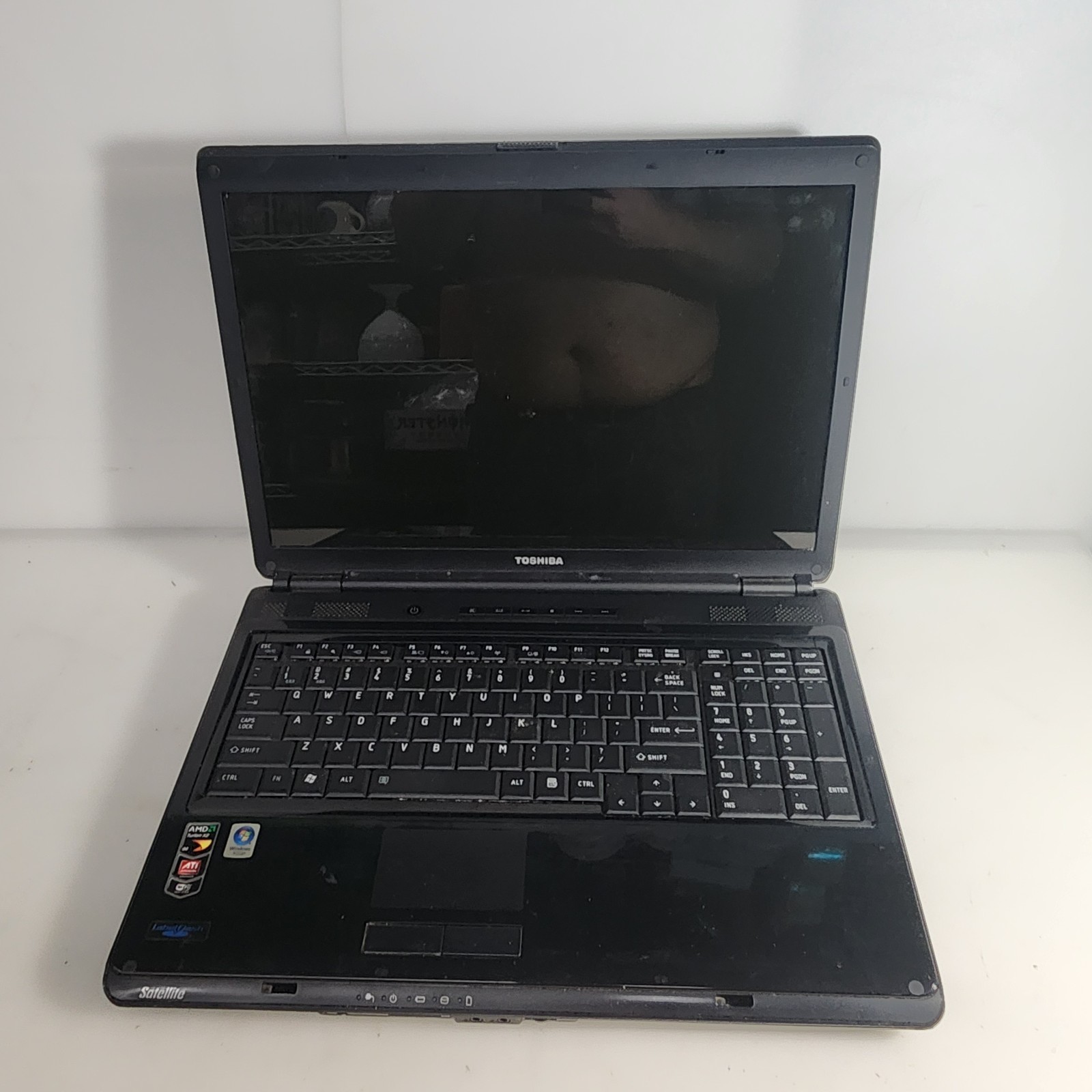 Toshiba Satellite L305-S5955 Intel Celeron CPU 900 2.20GHz Untested No Ac Adapt
