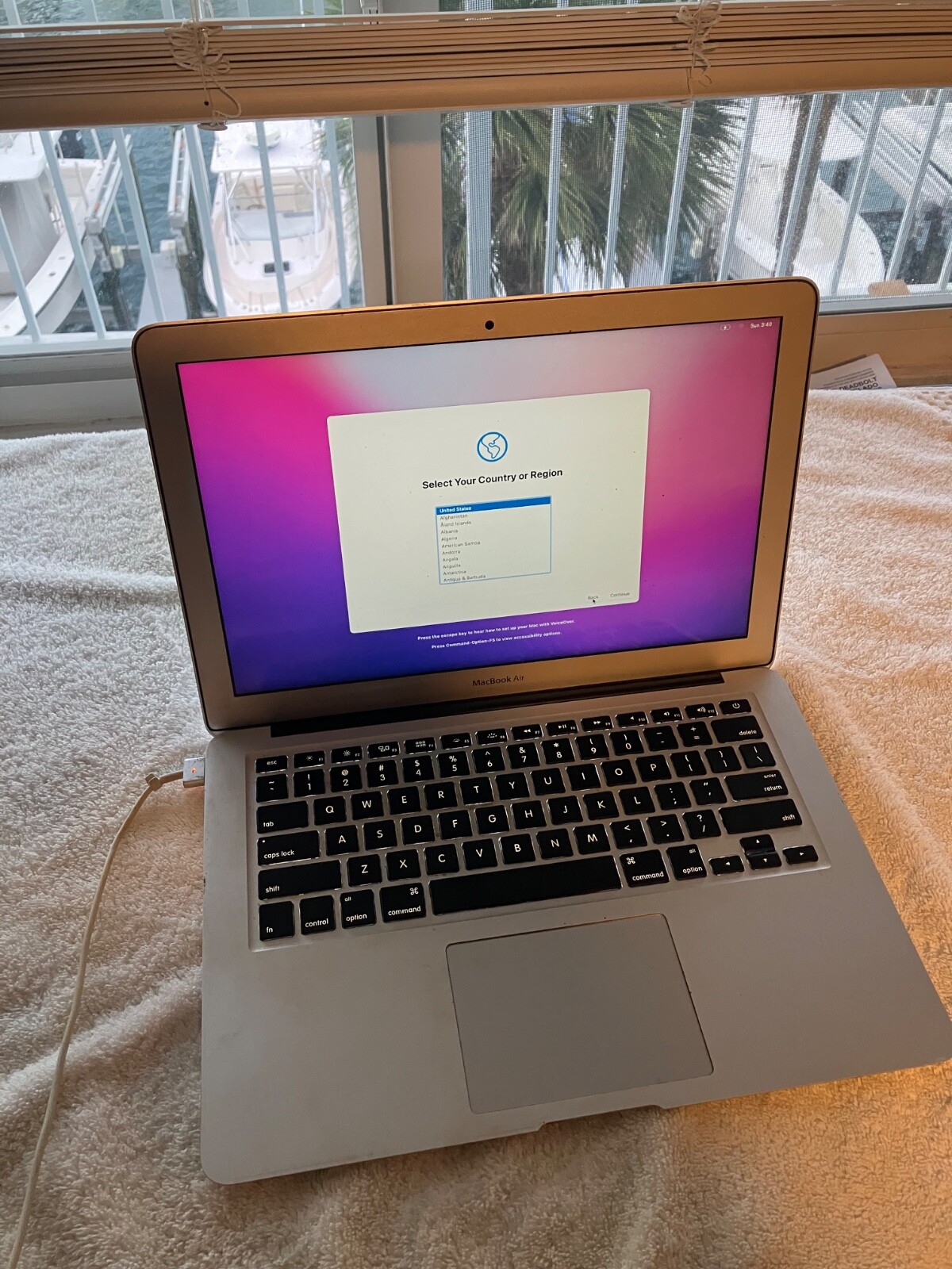 Apple MacBook Pro 13″ A1278 Intel Core i5 2.5Ghz 8GB RAM 500GB SSD New Battery