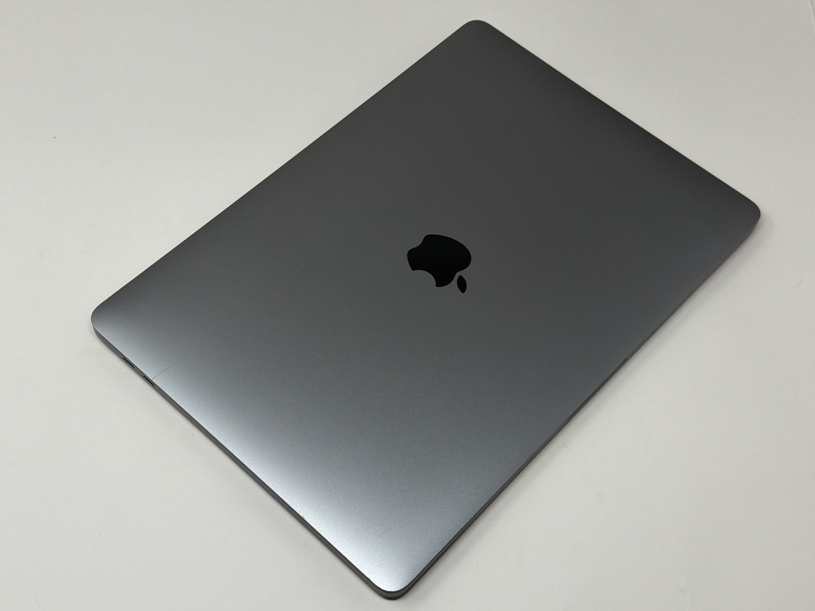 Apple Macbook Pro M1 Chip 8-Core 13in 256GB SSD 8GB RAM A2338 2020 DEFECTIVE