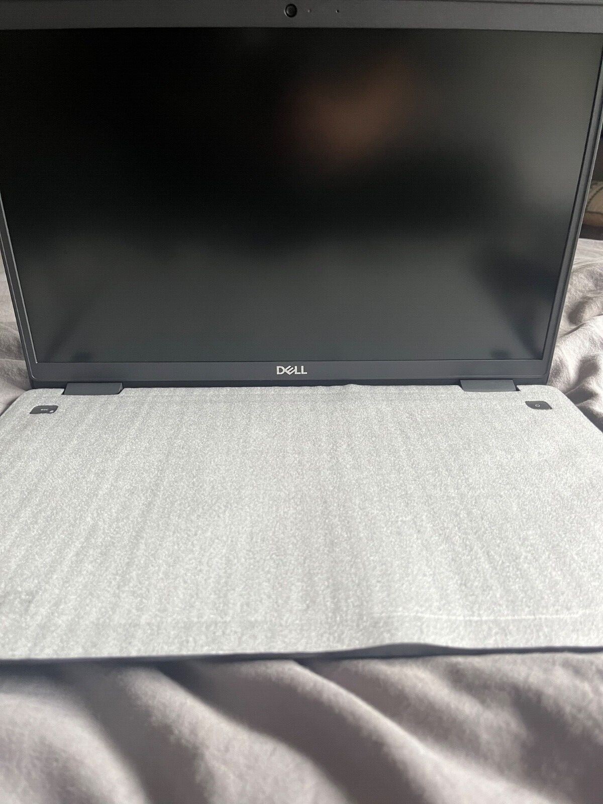 Dell Latitude 3520 15.6” (256GB SSD Intel Core i5-1135G7 2.4GHz 8GB RAM) Laptop