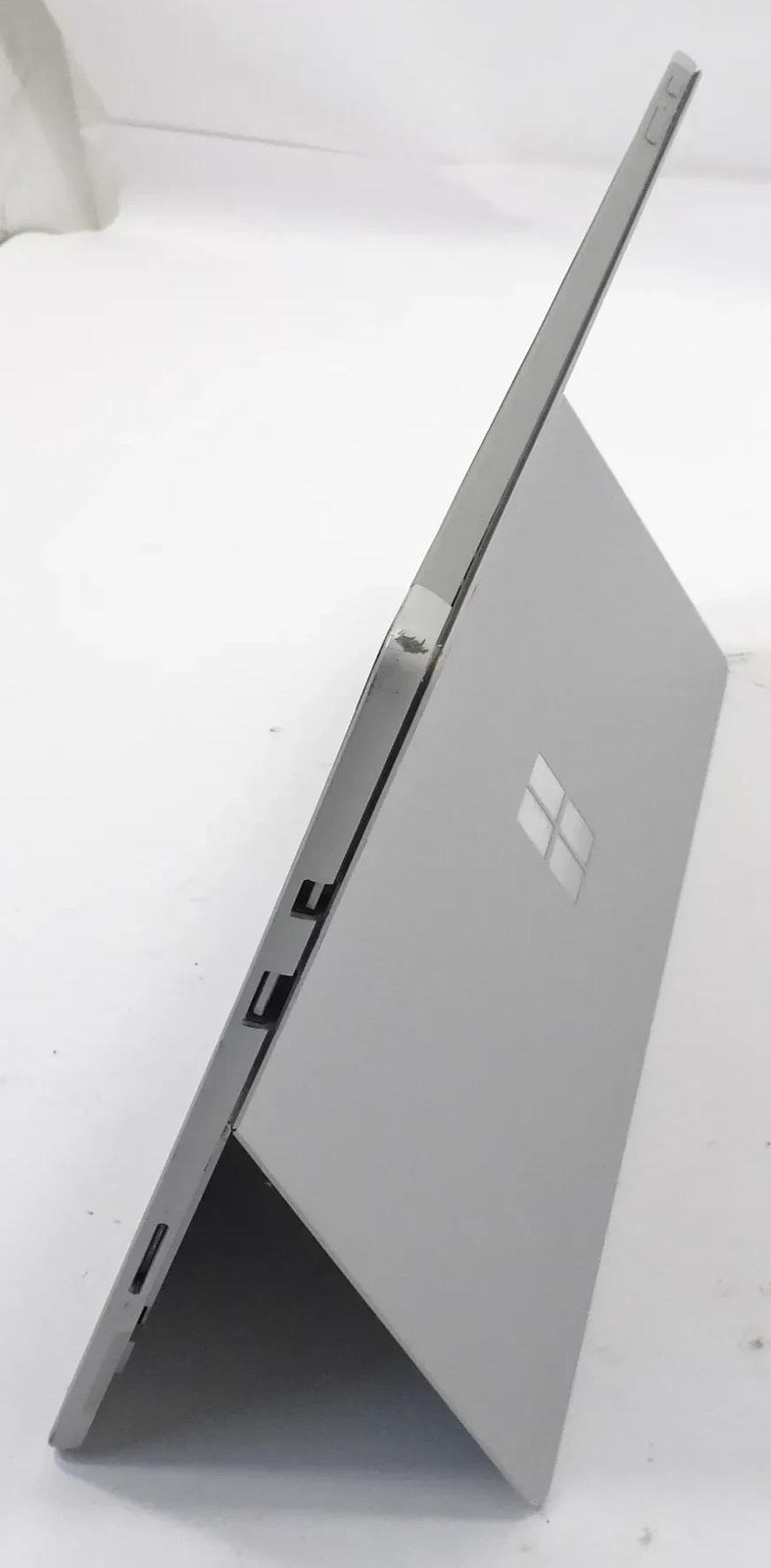 Microsoft Surface Pro 5 1796 Core m3-7Y30 1.00GHz 4GB 128GB Win 10 Pro