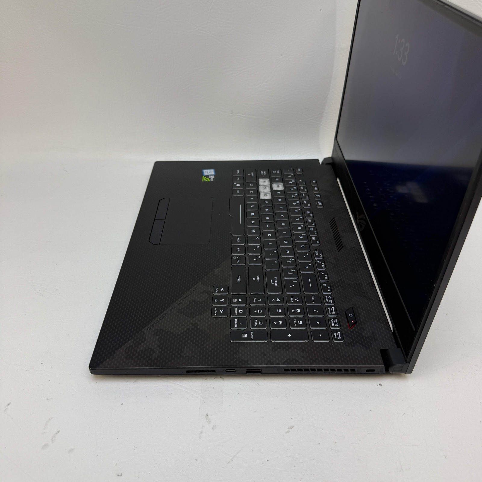 Asus Scar II GL704G 17.3″ i7-8750H 2.2GHz 20GB RAM 512GB SSD GeForce GTX 1060