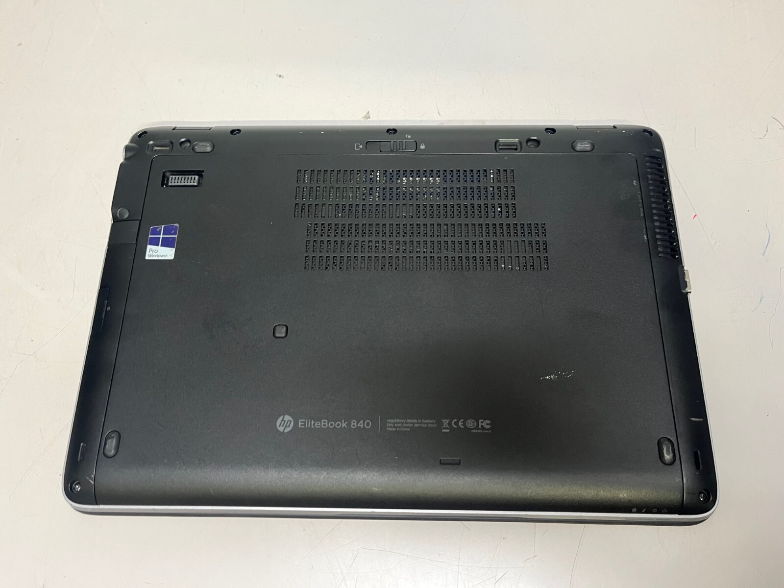 HP EliteBook 840 G2 14” i7-5600U 2.6GHz 8GB Webcam Laptop [No HD/CADDY/OS/AC]