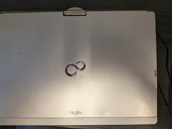 Fujitsu LifeBook T902 2-in-1 w/Charger, Battery. i5-3340M 8GB 240GB SSD 13.5″