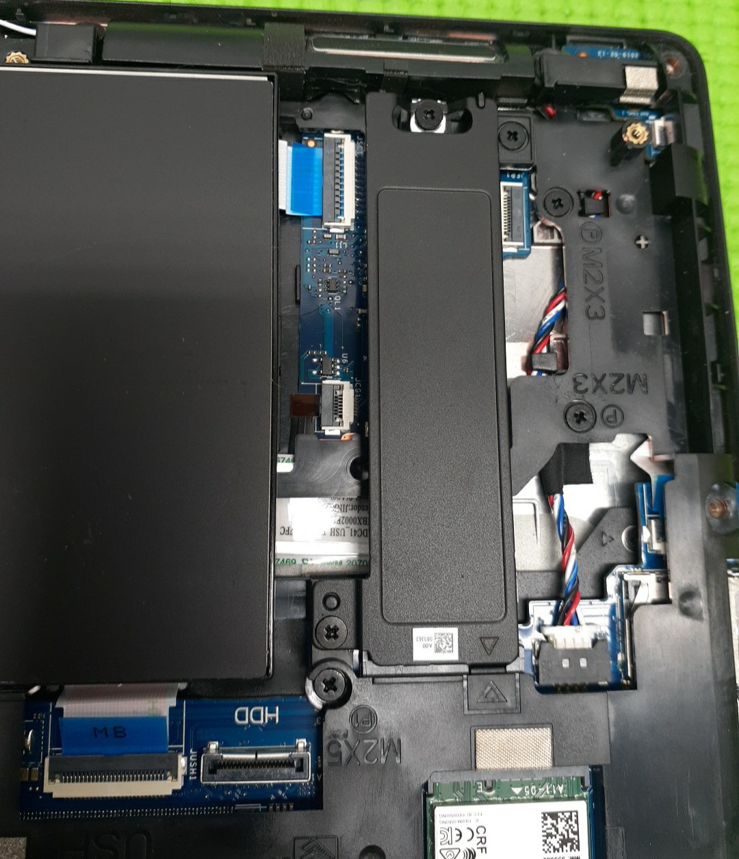 Dell Latitude *TOUCH* 5400 Core i7-8665U NO ssd+ 8gb No Os Excellent Batt+Ac ad