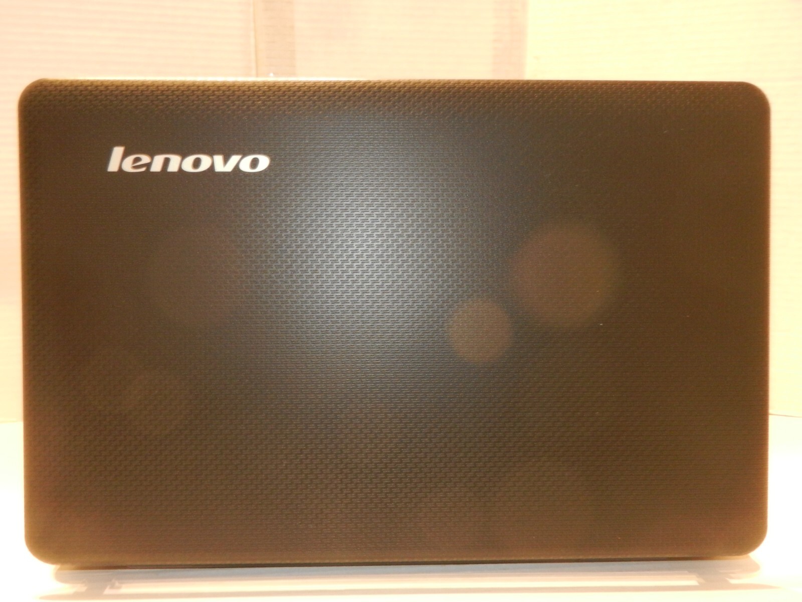 LENOVO G550 15.6″ PENTIUM DUAL-CORE T4400@2.2GHz 4GB RAM 250GB HDD WINDOWS 7