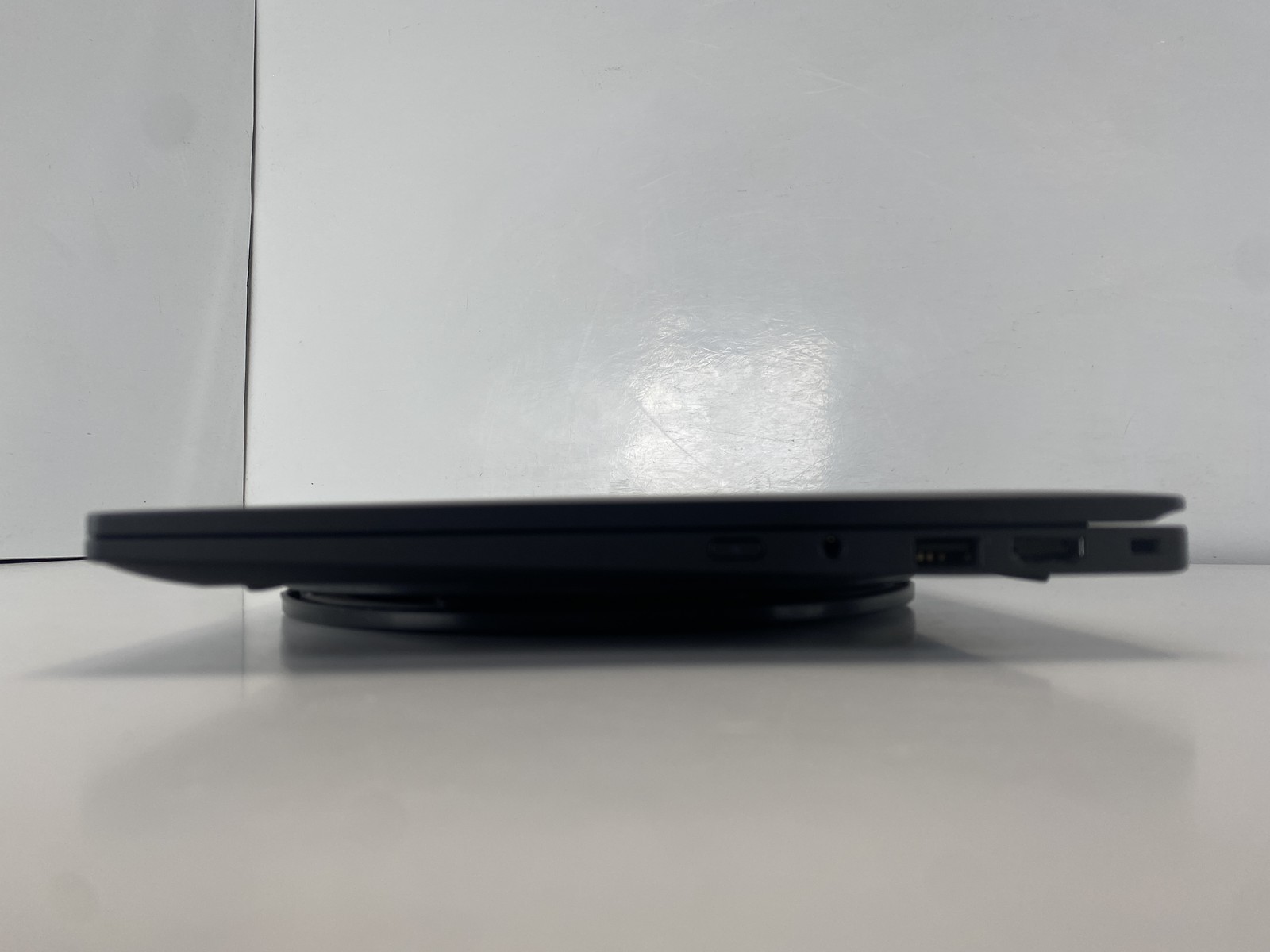 Lenovo Laptop ThinkPad X1 Carbon Gen 13 14″ Intel Core Ultra 7 265U 512GB