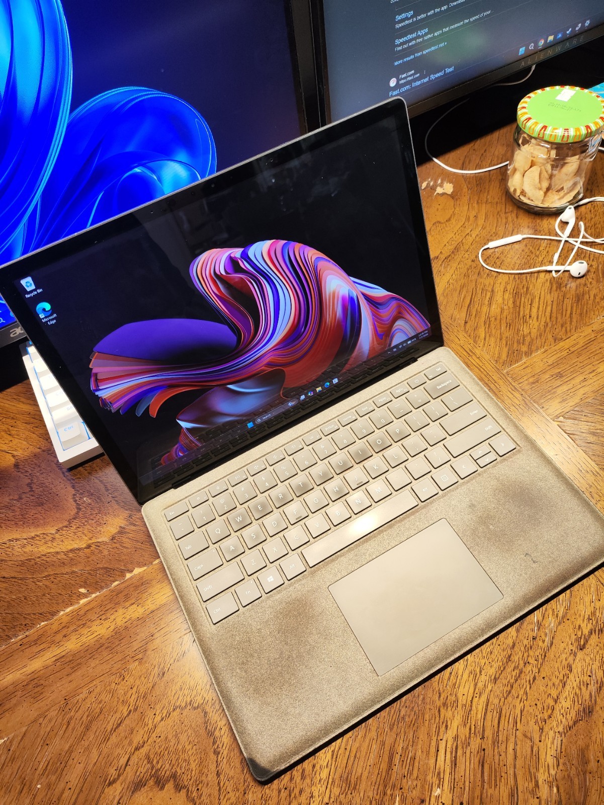 Microsoft Surface laptop | SEND OFFERS