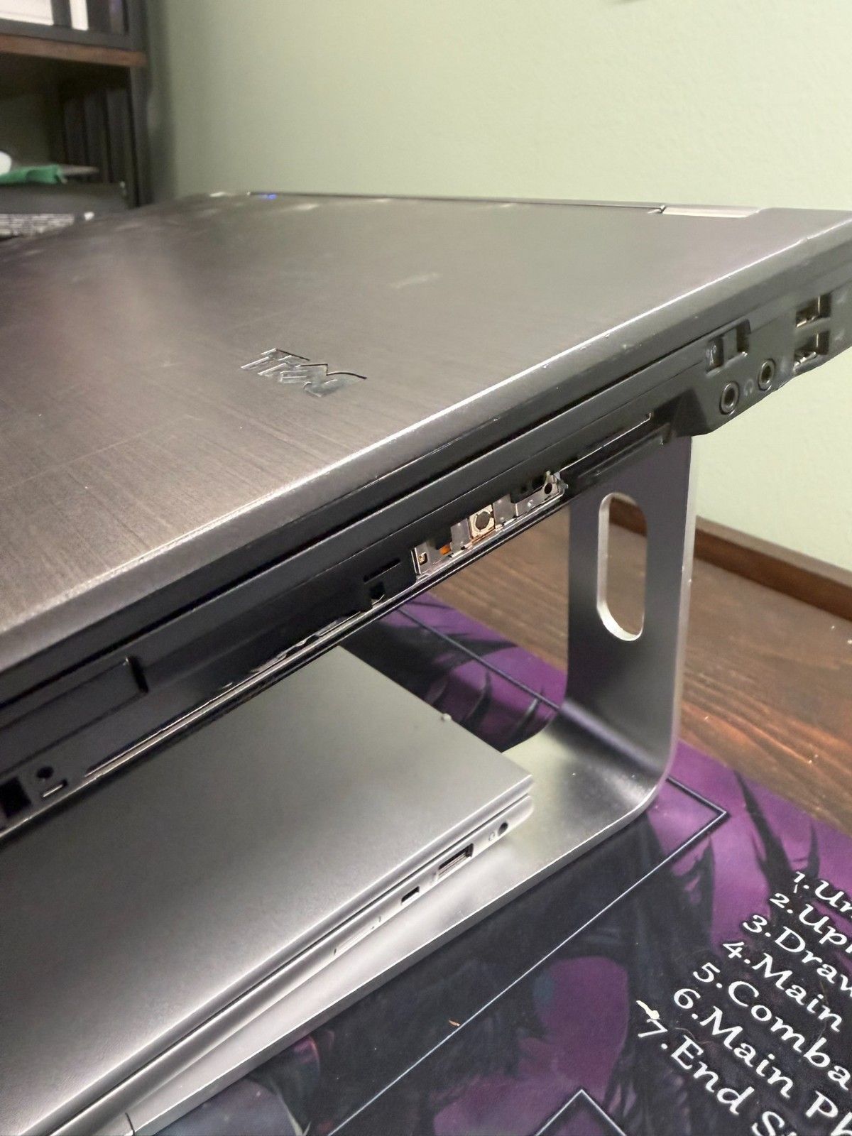 Dell Latitude E6410 i3 m380 3GB RAM 237GB SSD DVD Win 11 Pro Office 2010 Pro
