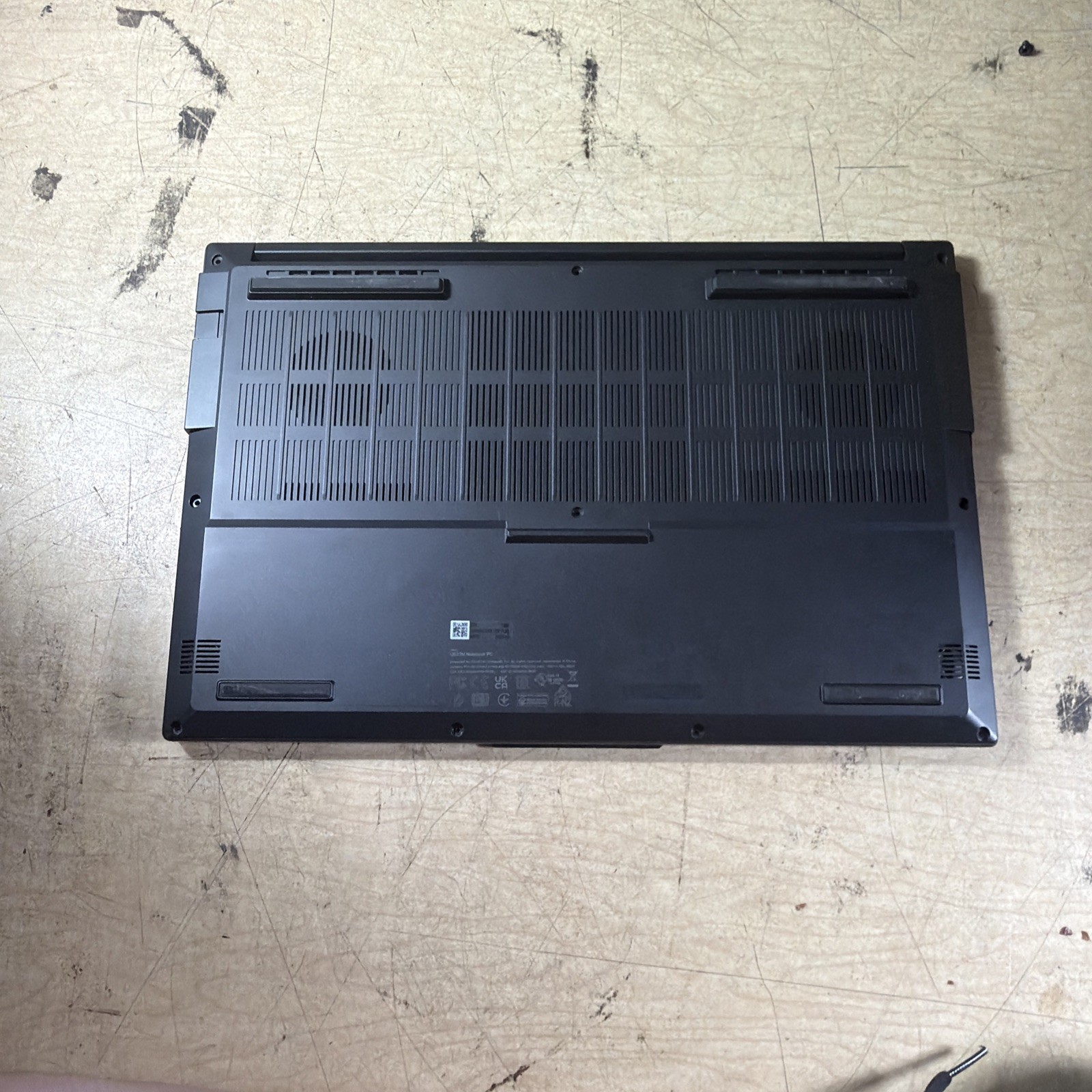 ASUS VIVOBOOK PRO I5 Q533M CORE ULTRA 7 NOI RAM **NO POWER ON **NO HD/ NO CADDIE