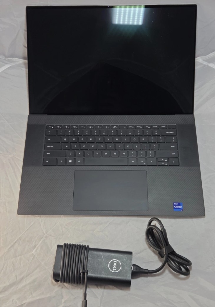 Dell XPS 9720 12th Gen i9-12900HK 4TB SSD 64GB DDR4 RTX 3060 XPS 17 4K UHD